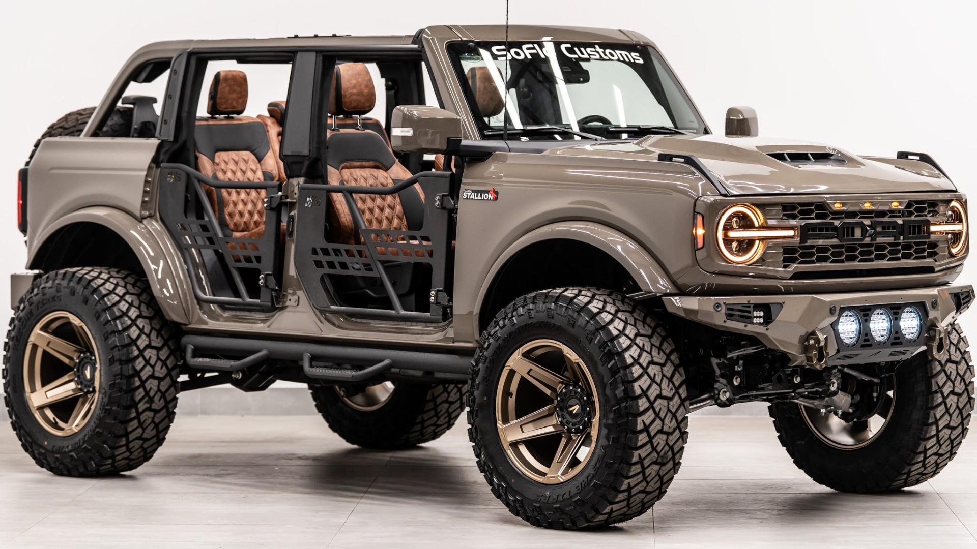 2026 FORD BRONCO in Gray, photo 25 of 55
