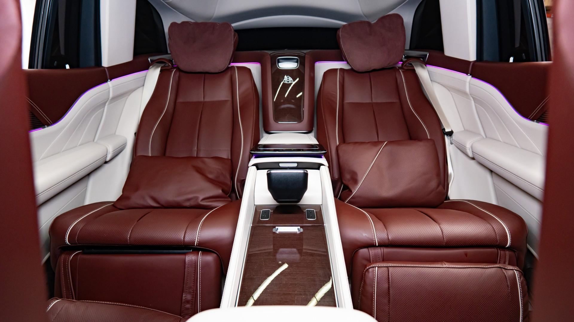 2023 MERCEDES-BENZ GLS, photo 3 of 55