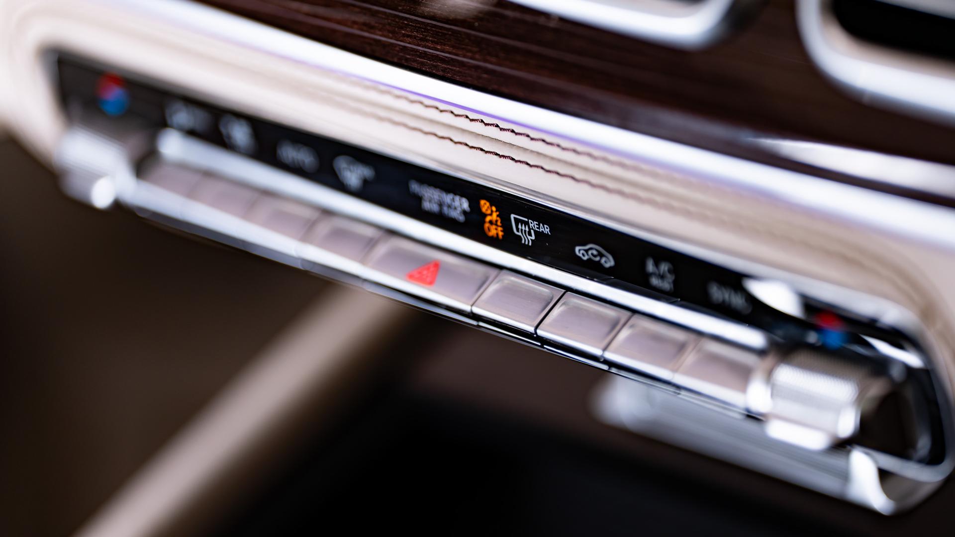 2023 MERCEDES-BENZ GLS, photo 44 of 55