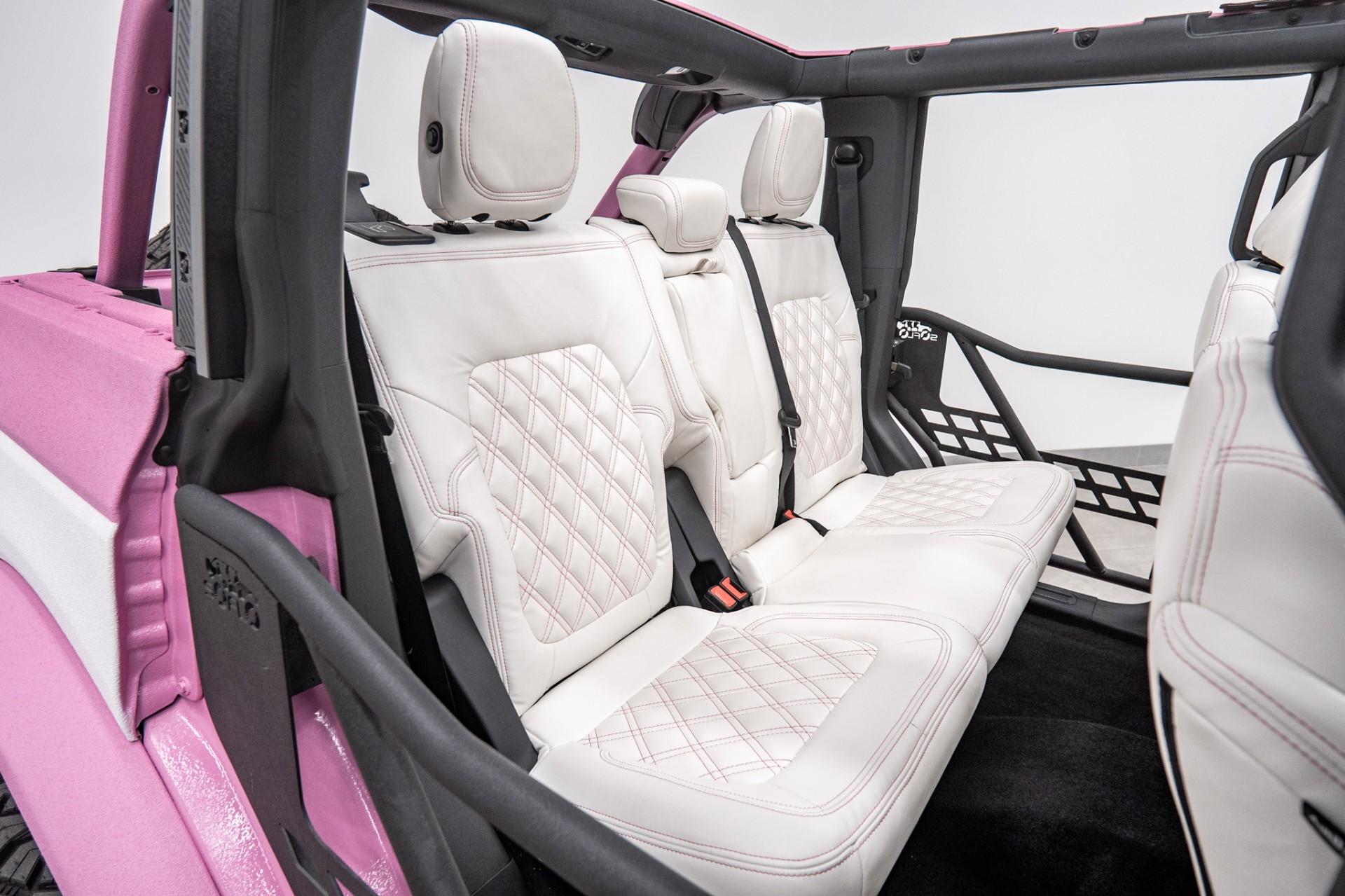 2025 FORD BRONCO in Pink, photo 32 of 51