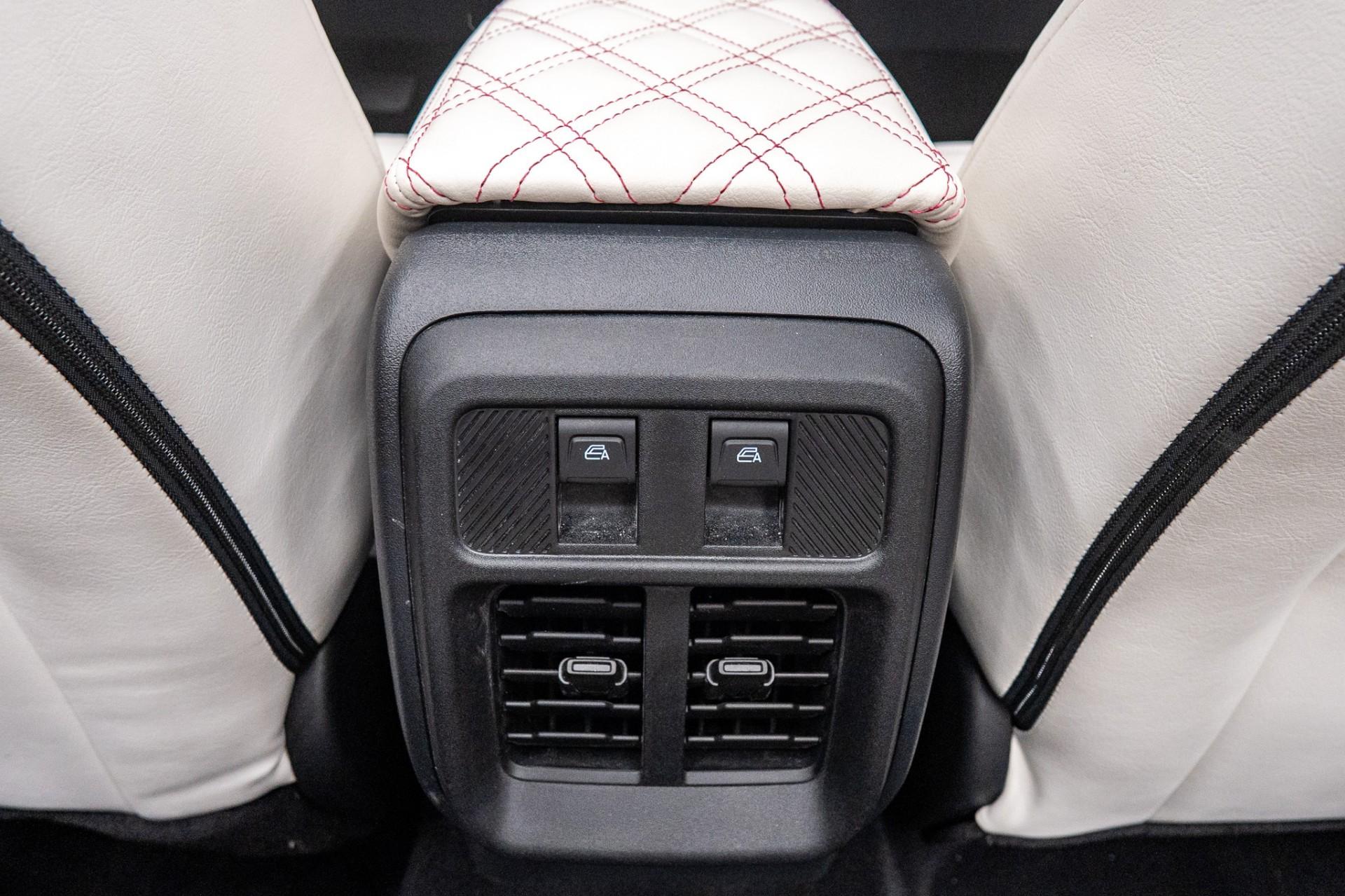 2025 FORD BRONCO in Pink, photo 35 of 51