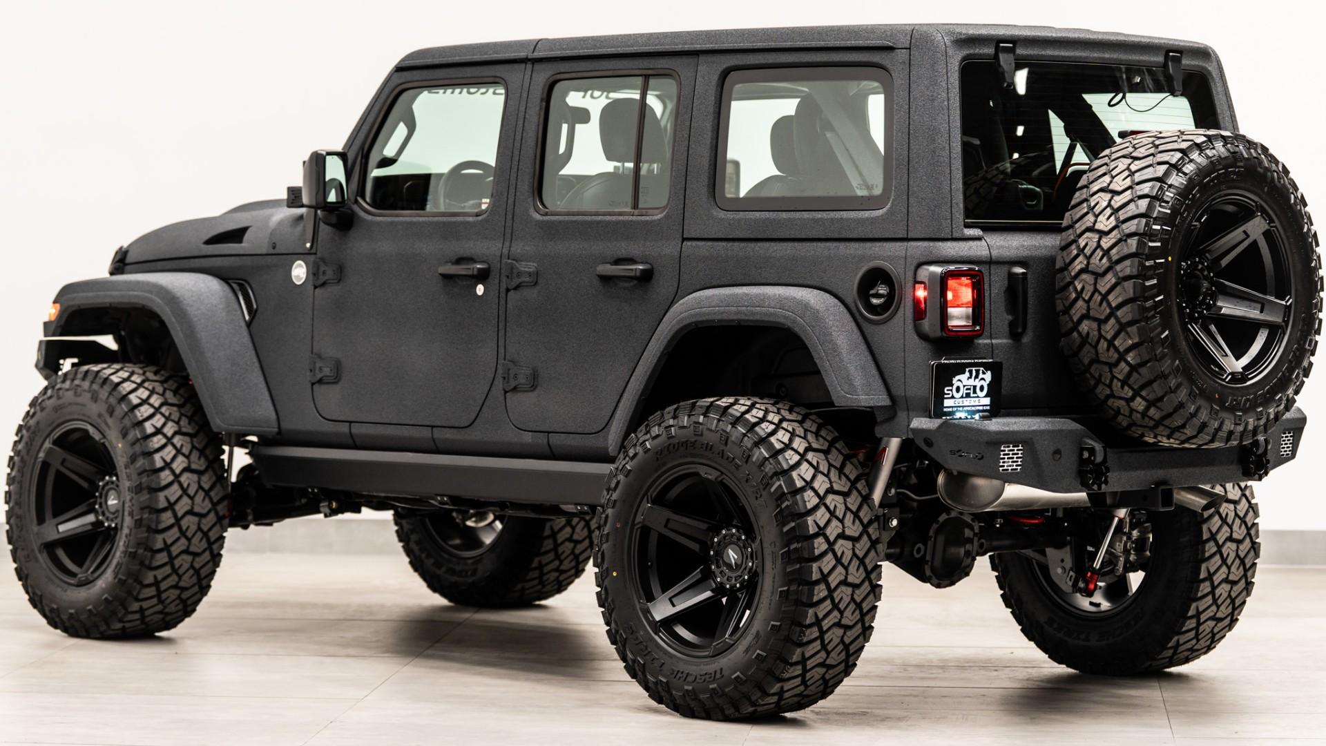 2026 JEEP WRANGLER in Gray, photo 12 of 43