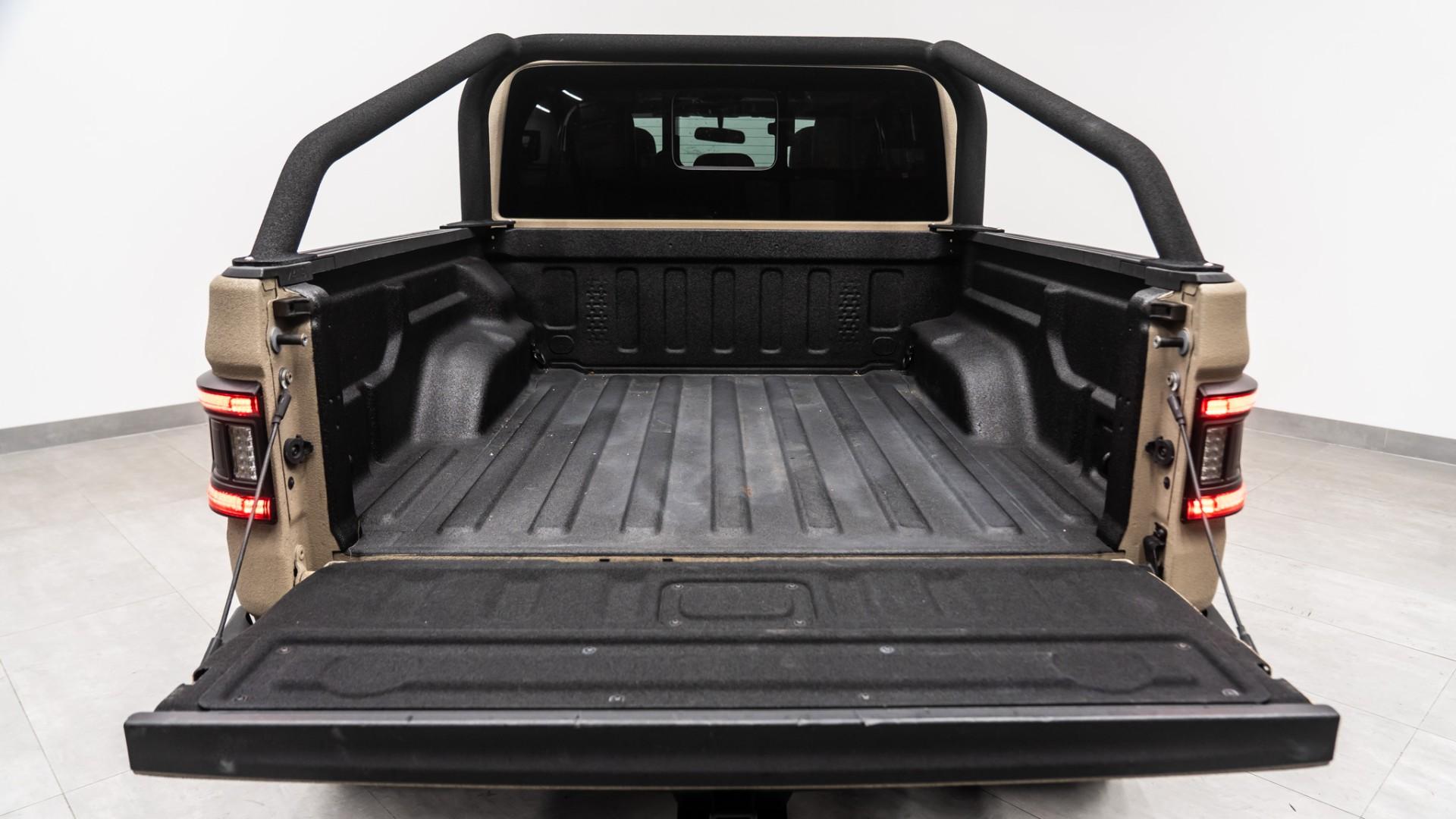 2020 JEEP GLADIATOR in Tan, photo 41 of 56