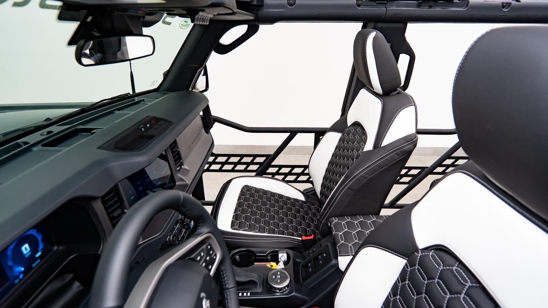 2026 FORD BRONCO 4X4 in Black, photo 28 of 46