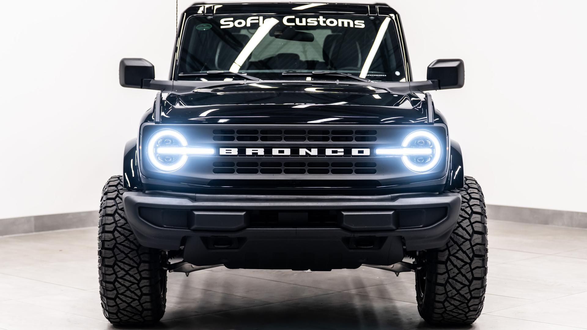 2026 FORD BRONCO 4X4 in Black, photo 4 of 46
