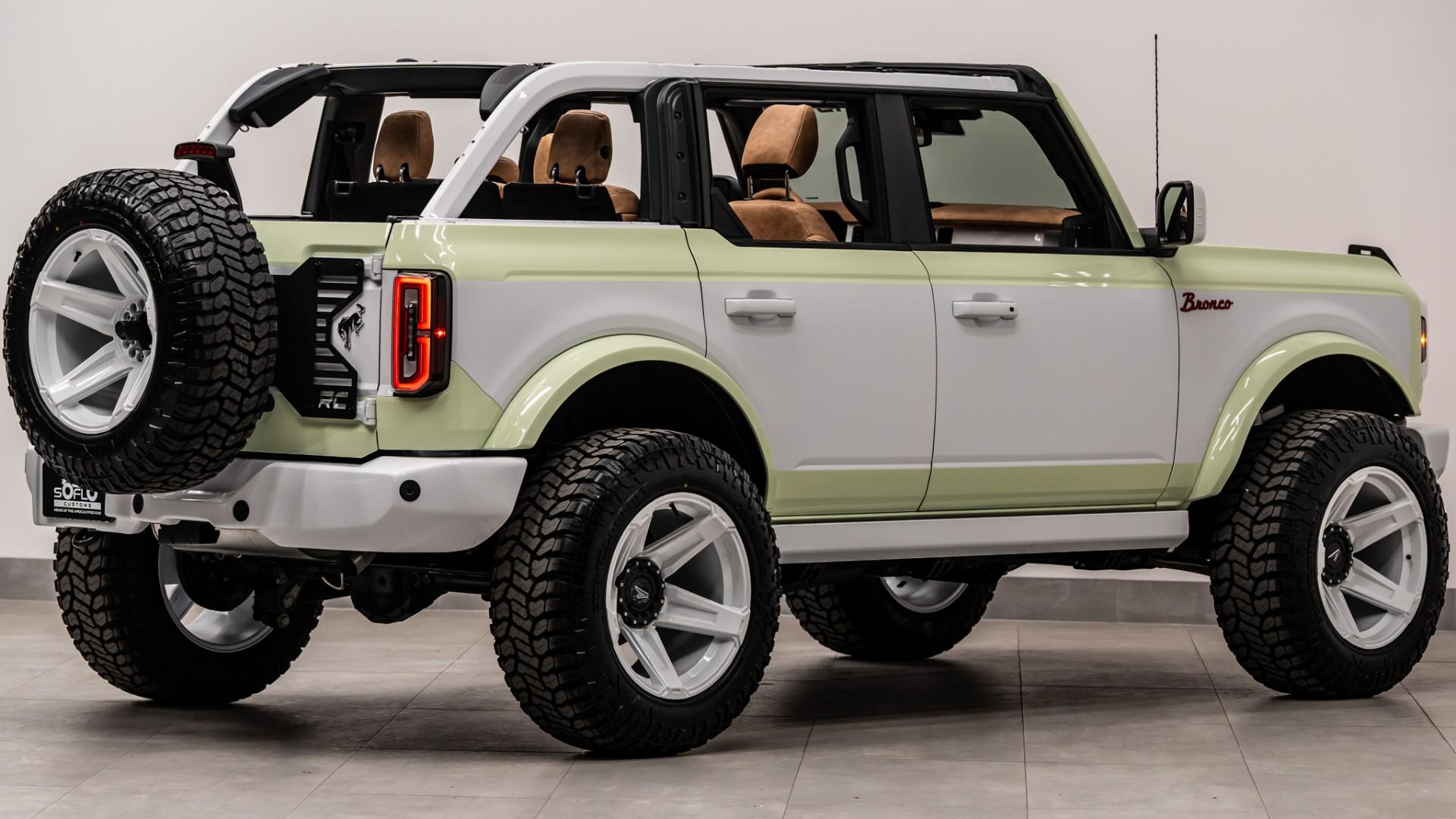 2026 FORD BRONCO in Green, photo 20 of 53