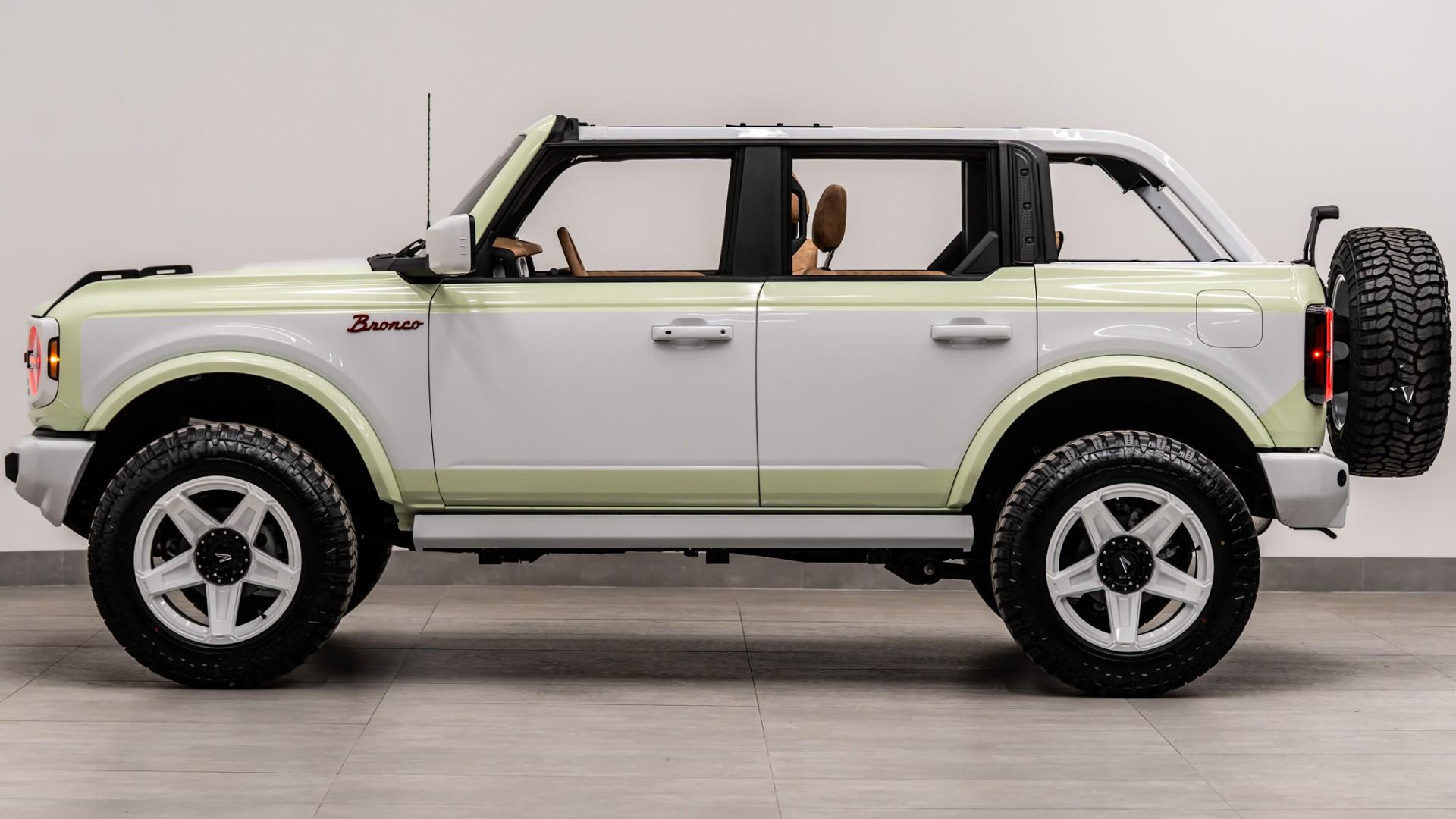 2026 FORD BRONCO in Green, photo 22 of 53