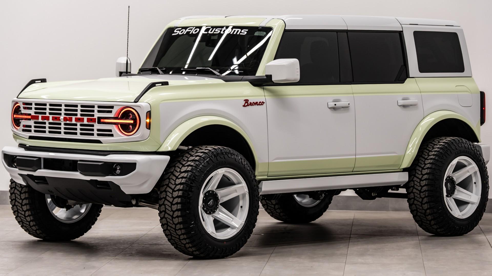 2026 FORD BRONCO in Green, photo 12 of 53