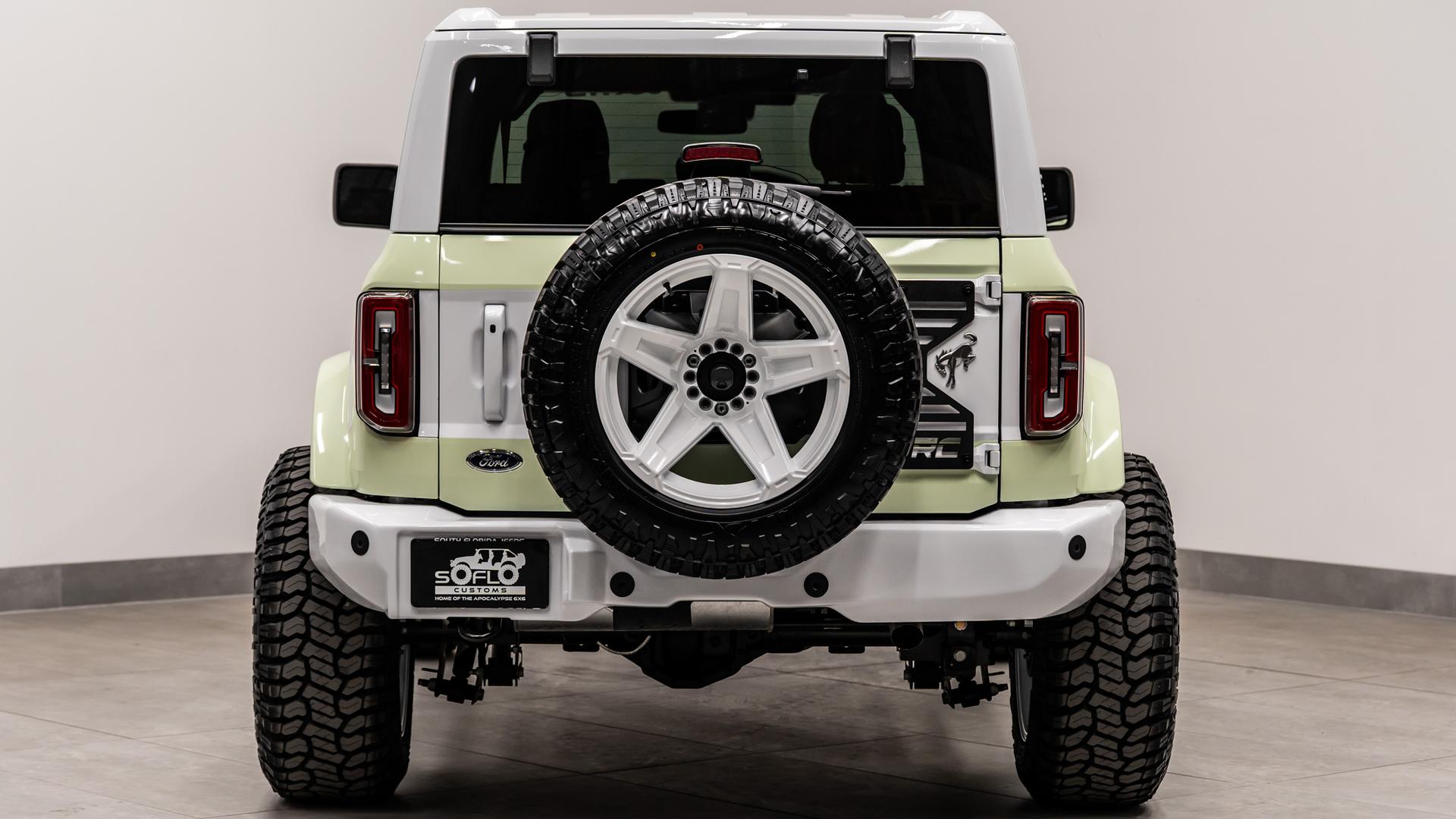 2026 FORD BRONCO in Green, photo 8 of 53