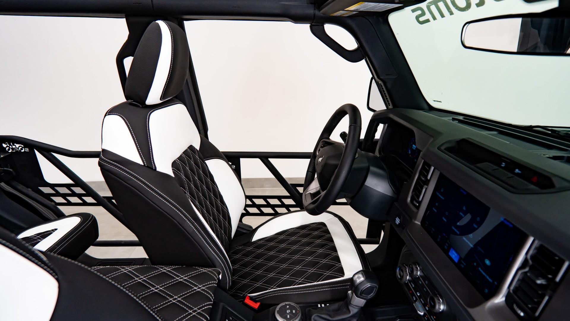 2026 FORD BRONCO 4X4 in Black, photo 19 of 60