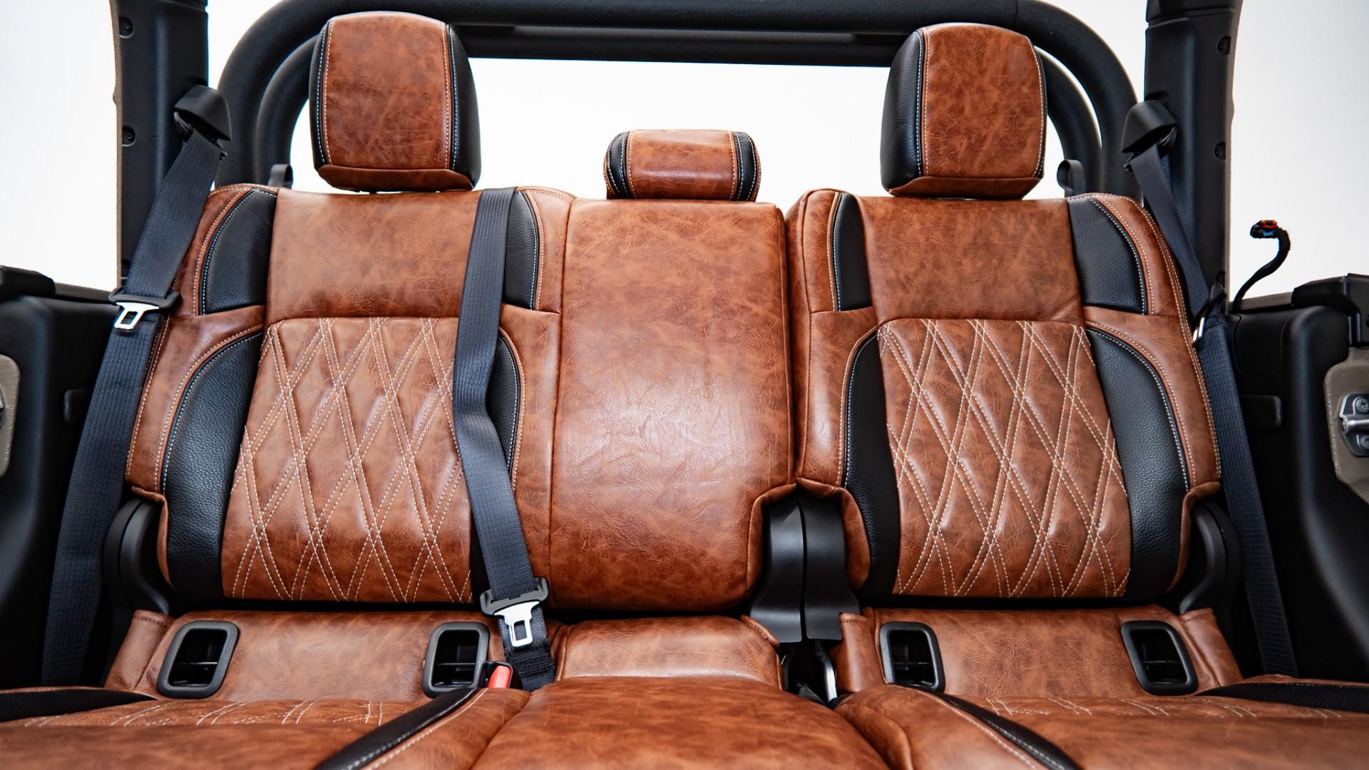 2026 JEEP GLADIATOR in Tan, photo 17 of 53