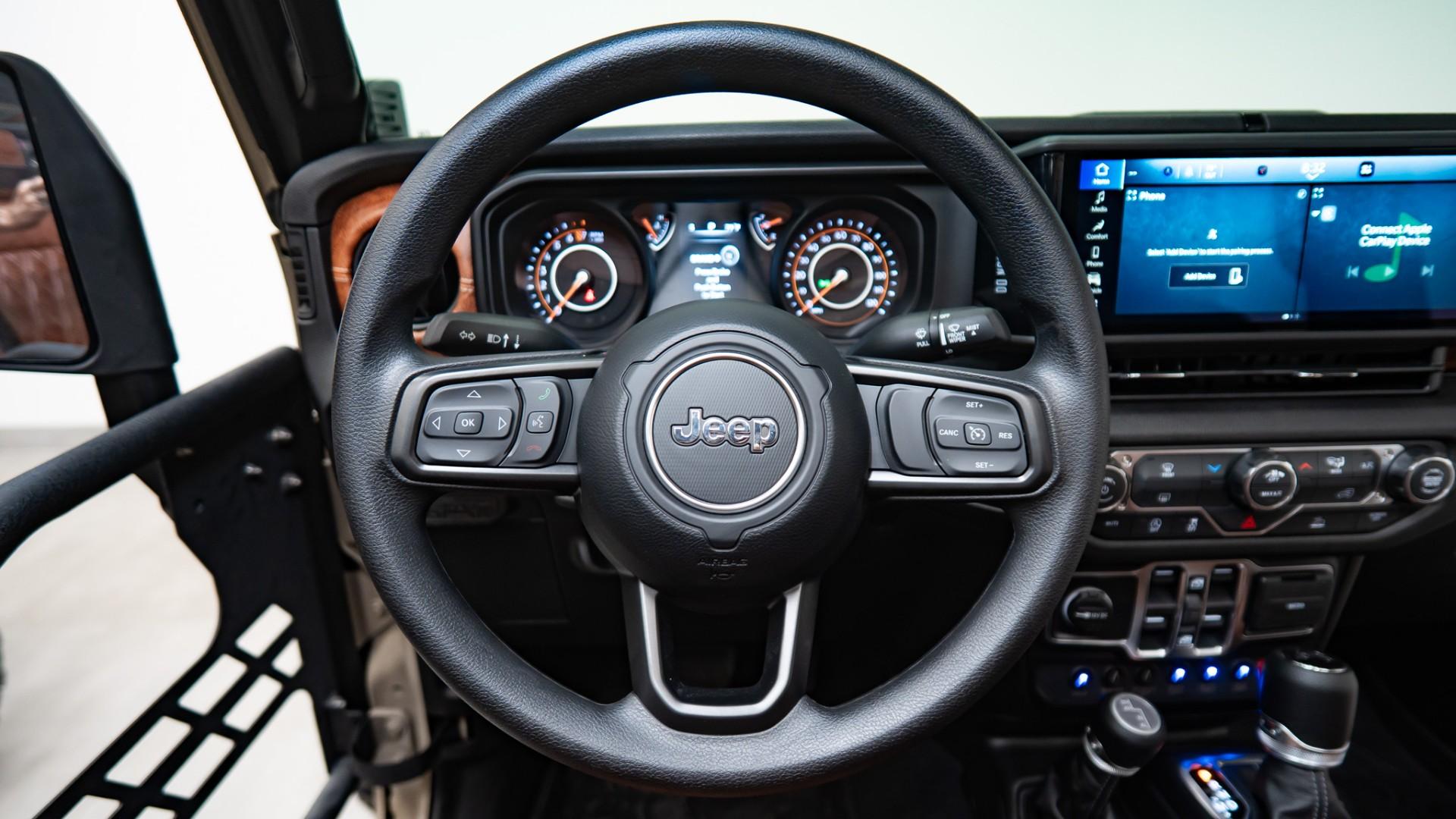 2026 JEEP GLADIATOR in Tan, photo 27 of 53