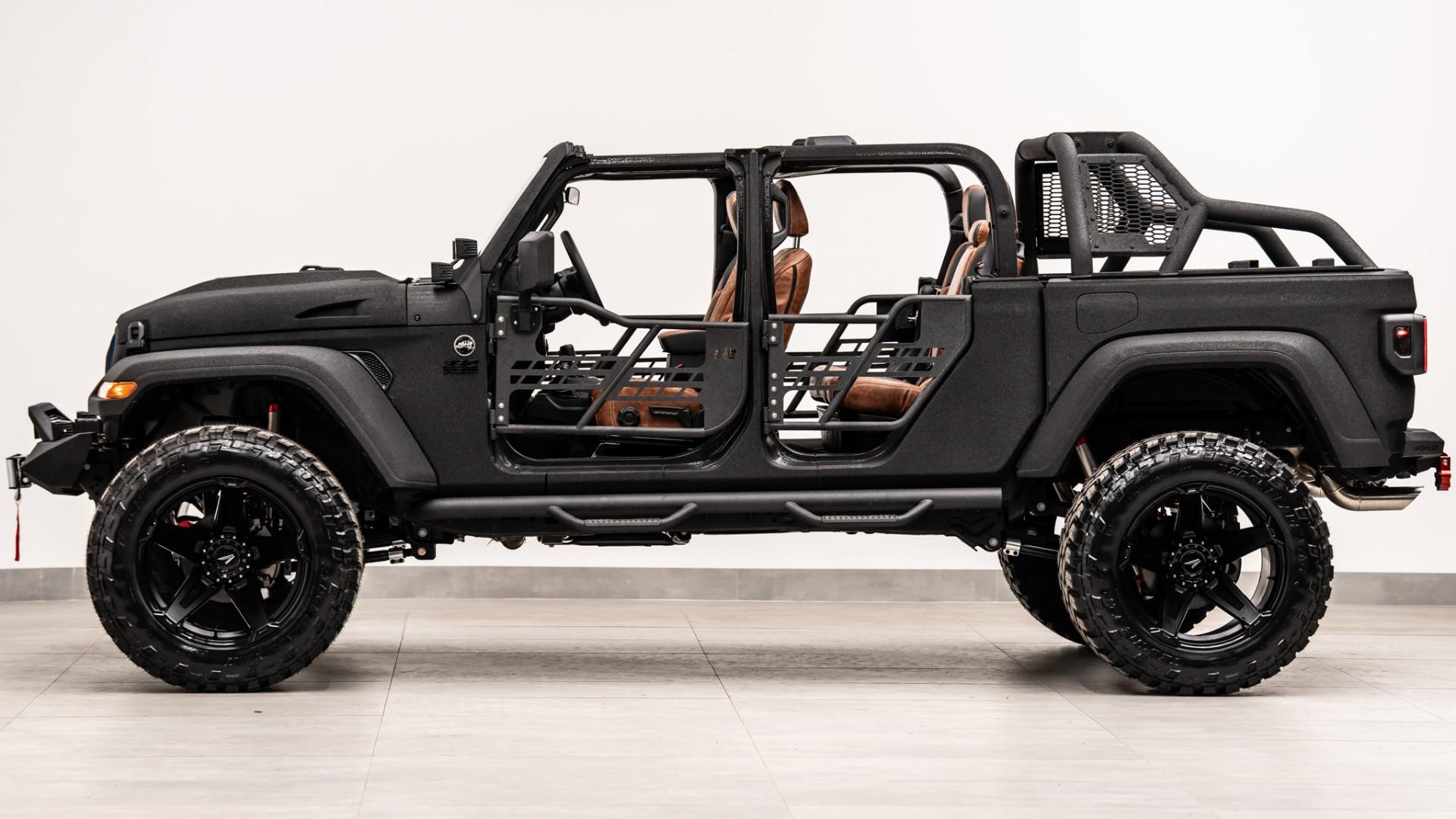 2026 JEEP GLADIATOR in Black, photo 36 of 53