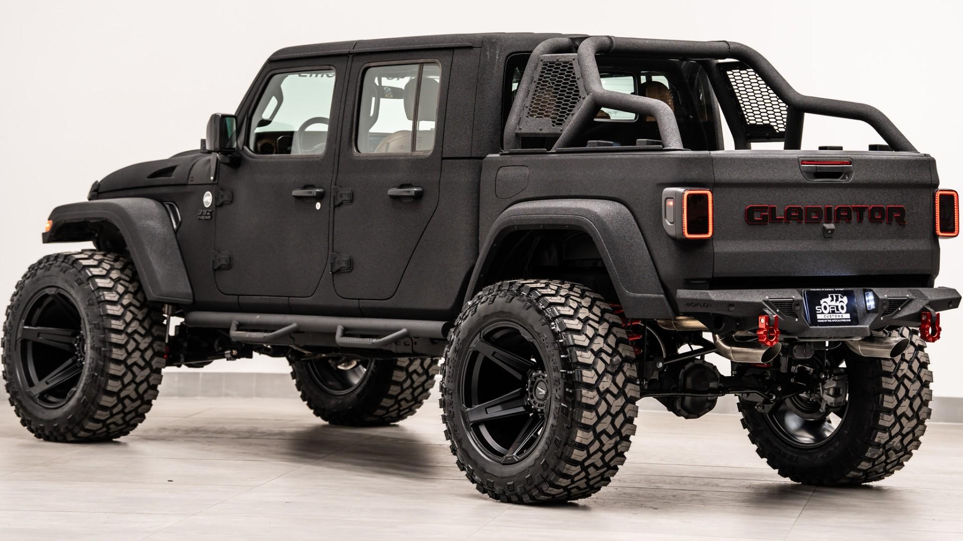 2026 JEEP GLADIATOR in Black, photo 14 of 53