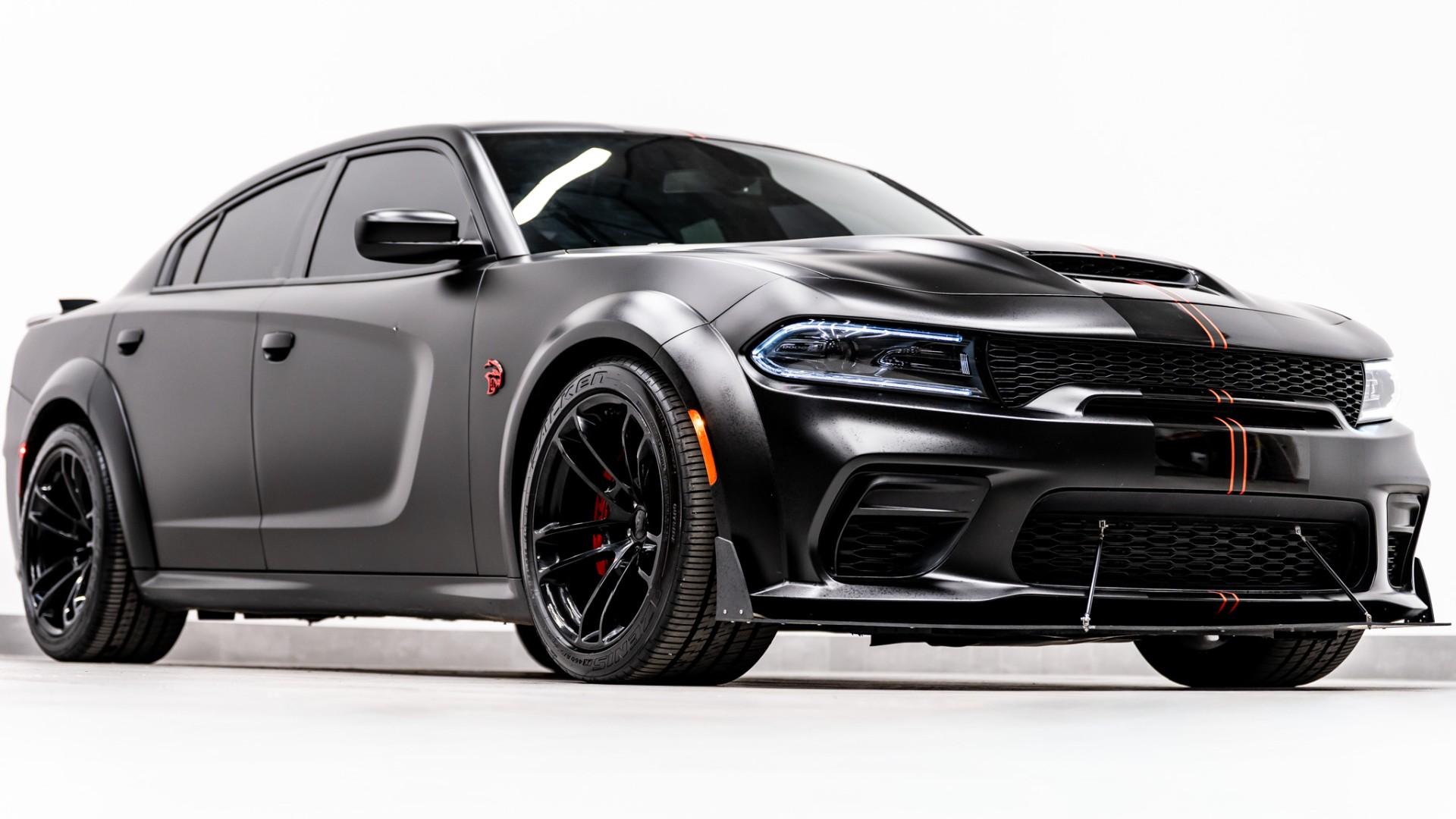 2022 DODGE CHARGER in Black, photo 6 of 55