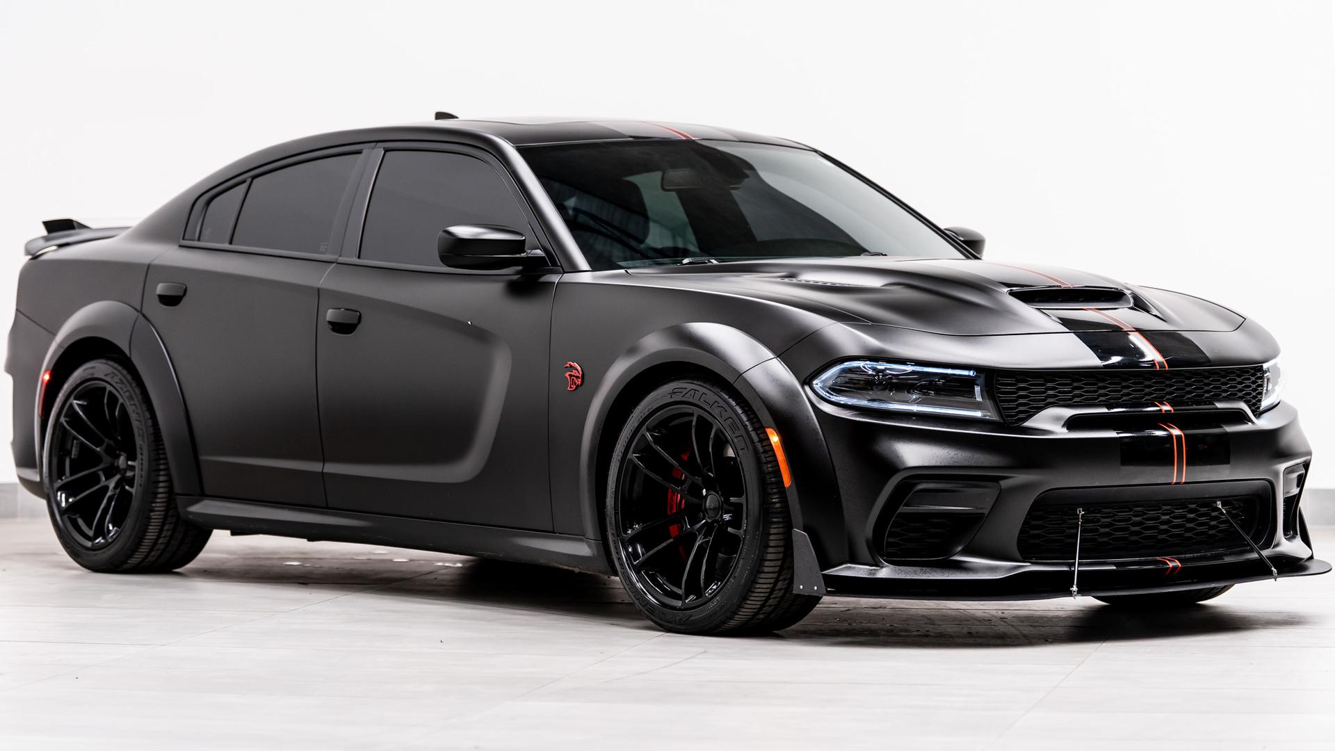 2022 DODGE CHARGER in Black, photo 7 of 55