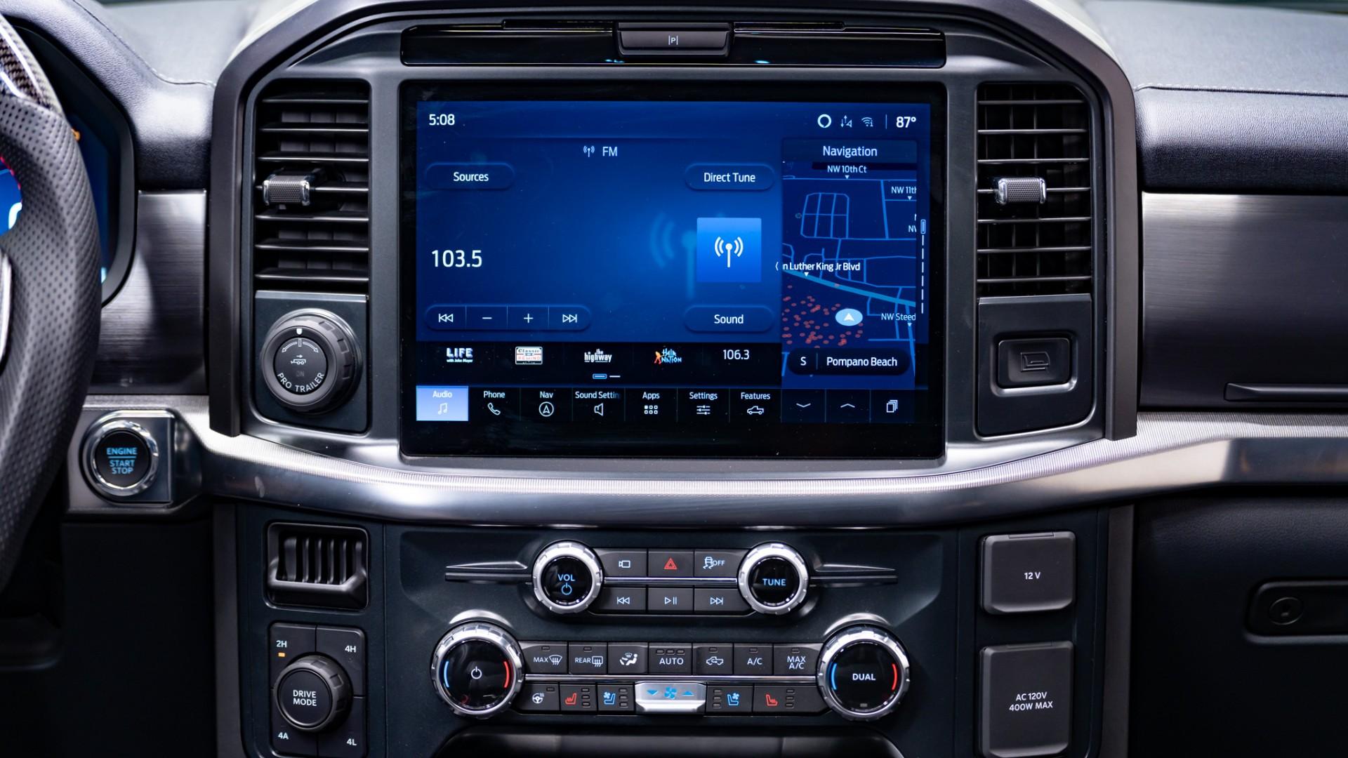 2025 FORD F-150 4X4 LARIAT in Black, photo 49 of 58
