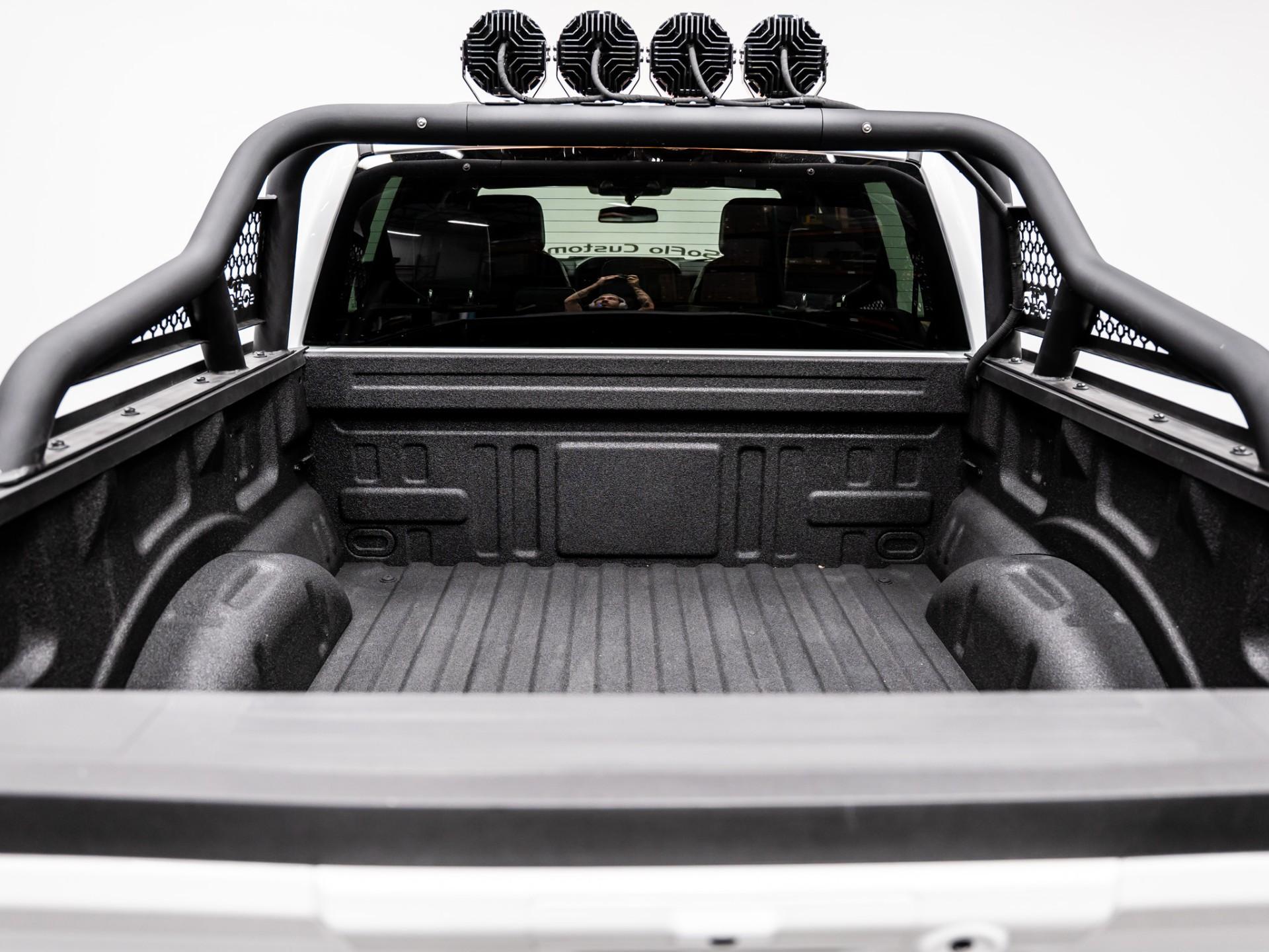 2025 FORD F-150 4X4 LARIAT in White, photo 13 of 53