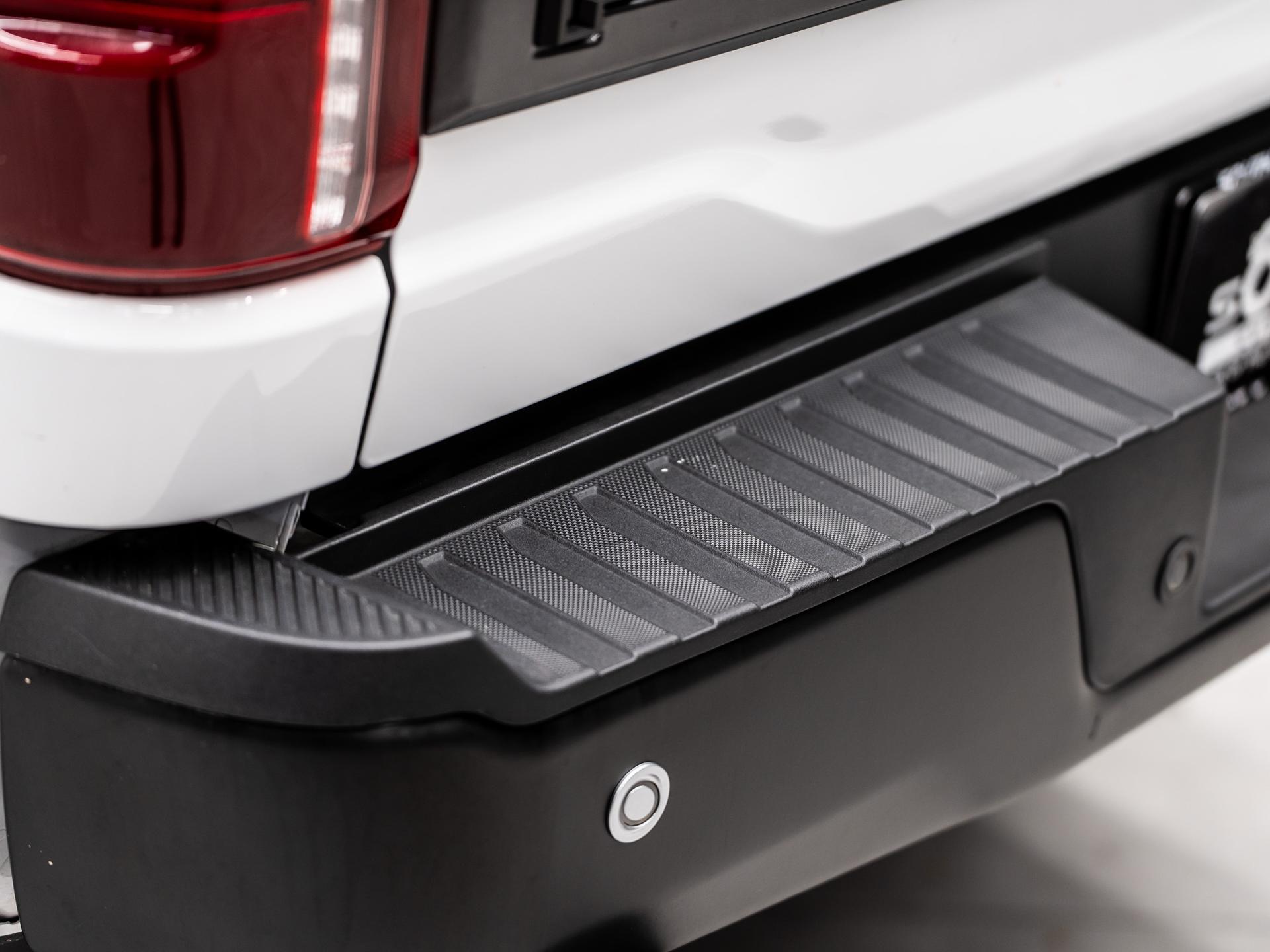 2025 FORD F-150 4X4 LARIAT in White, photo 50 of 53