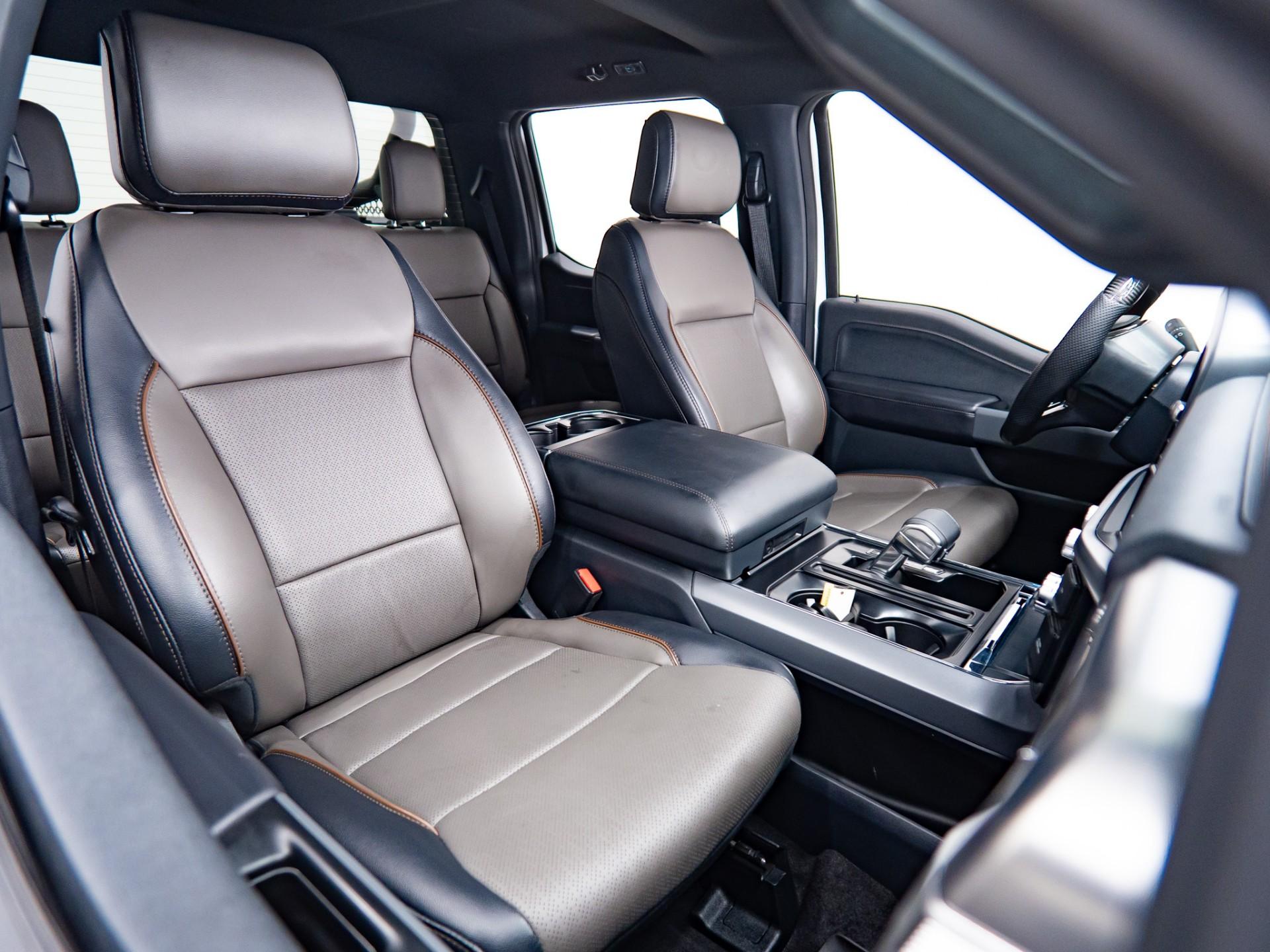 2025 FORD F-150 4X4 LARIAT in White, photo 32 of 53