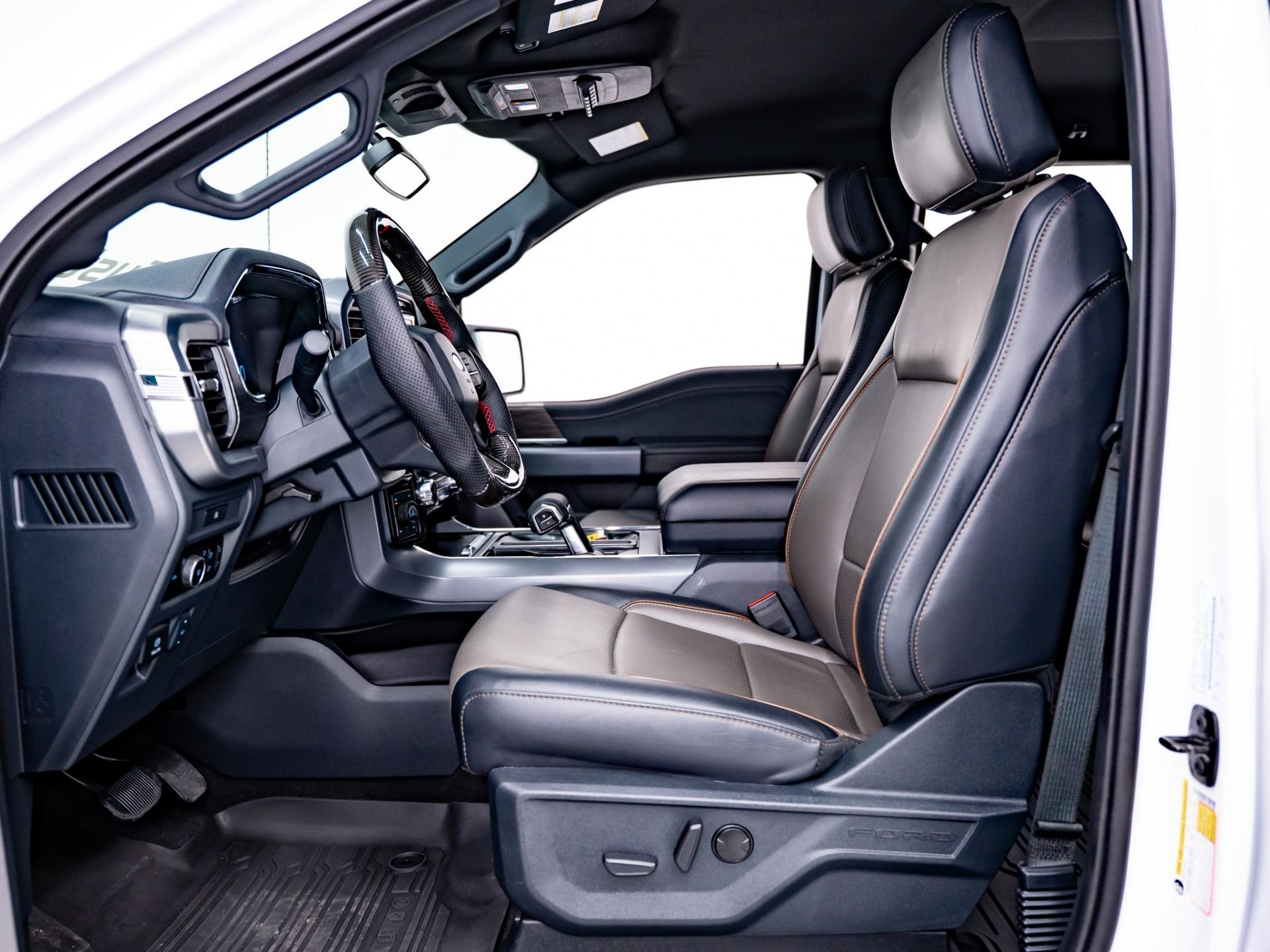 2025 FORD F-150 4X4 LARIAT in White, photo 25 of 53
