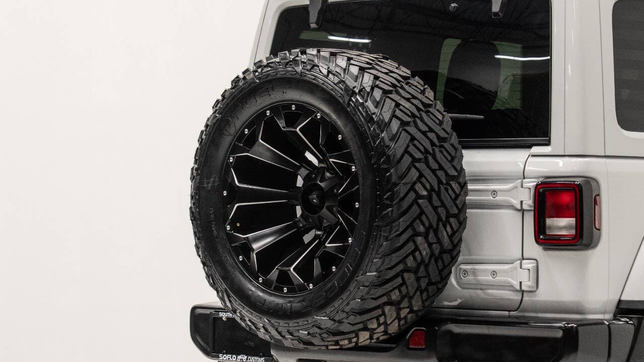 2020 JEEP WRANGLER in White, photo 7 of 23