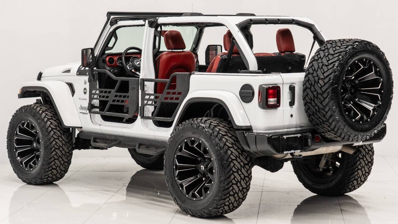 2020 JEEP WRANGLER in White, photo 19 of 23