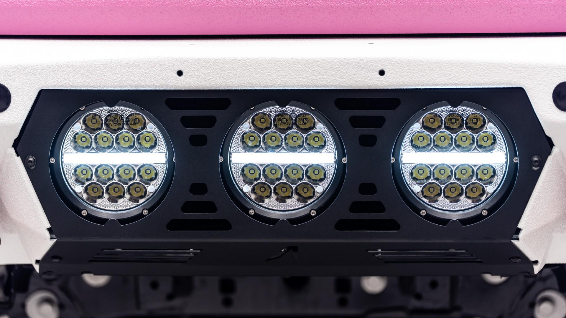 2025 FORD BRONCO in Pink, photo 23 of 53