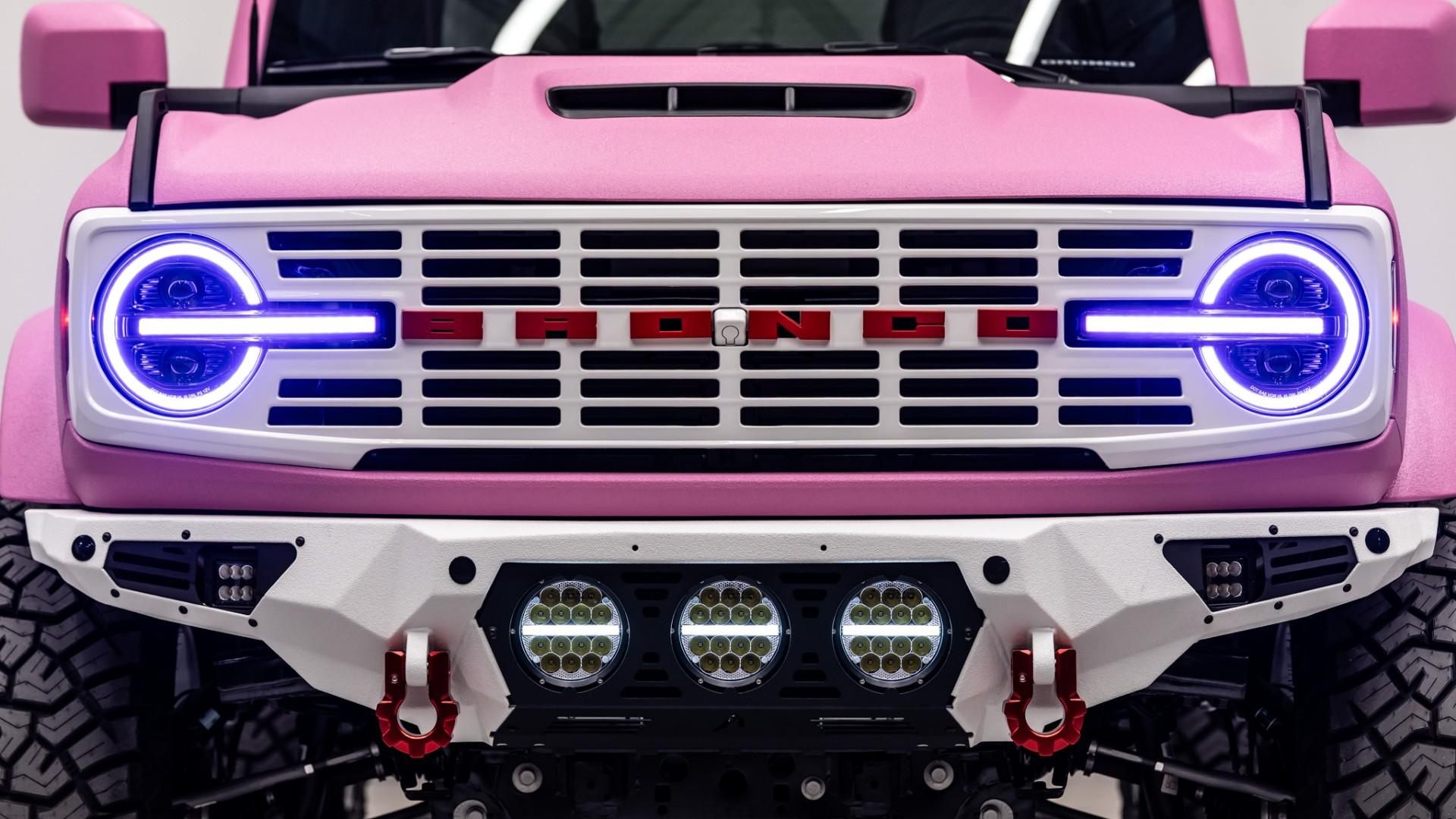 2025 FORD BRONCO in Pink, photo 21 of 53