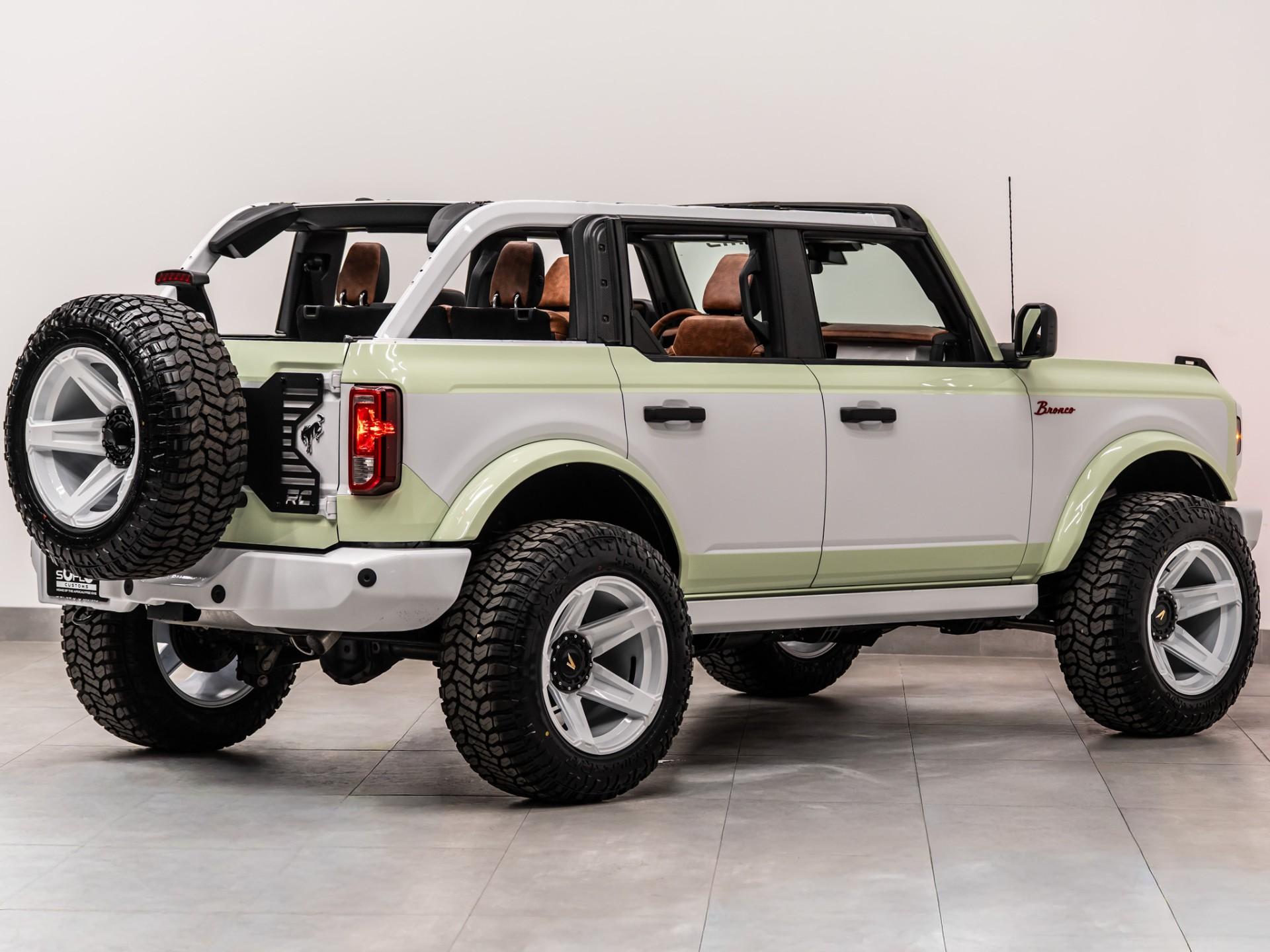2025 FORD BRONCO 4X4 in Green, photo 13 of 60