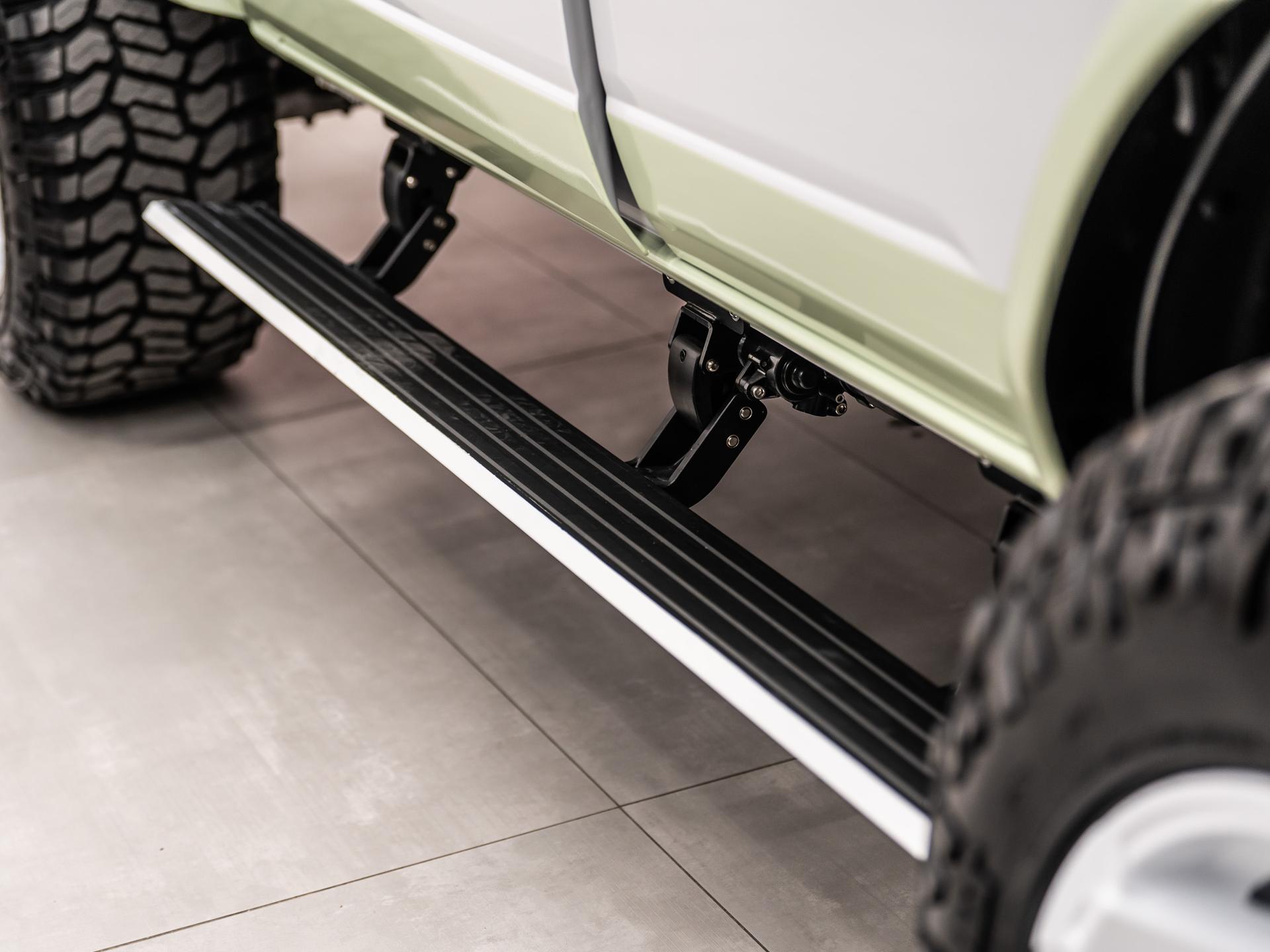 2025 FORD BRONCO 4X4 in Green, photo 57 of 60