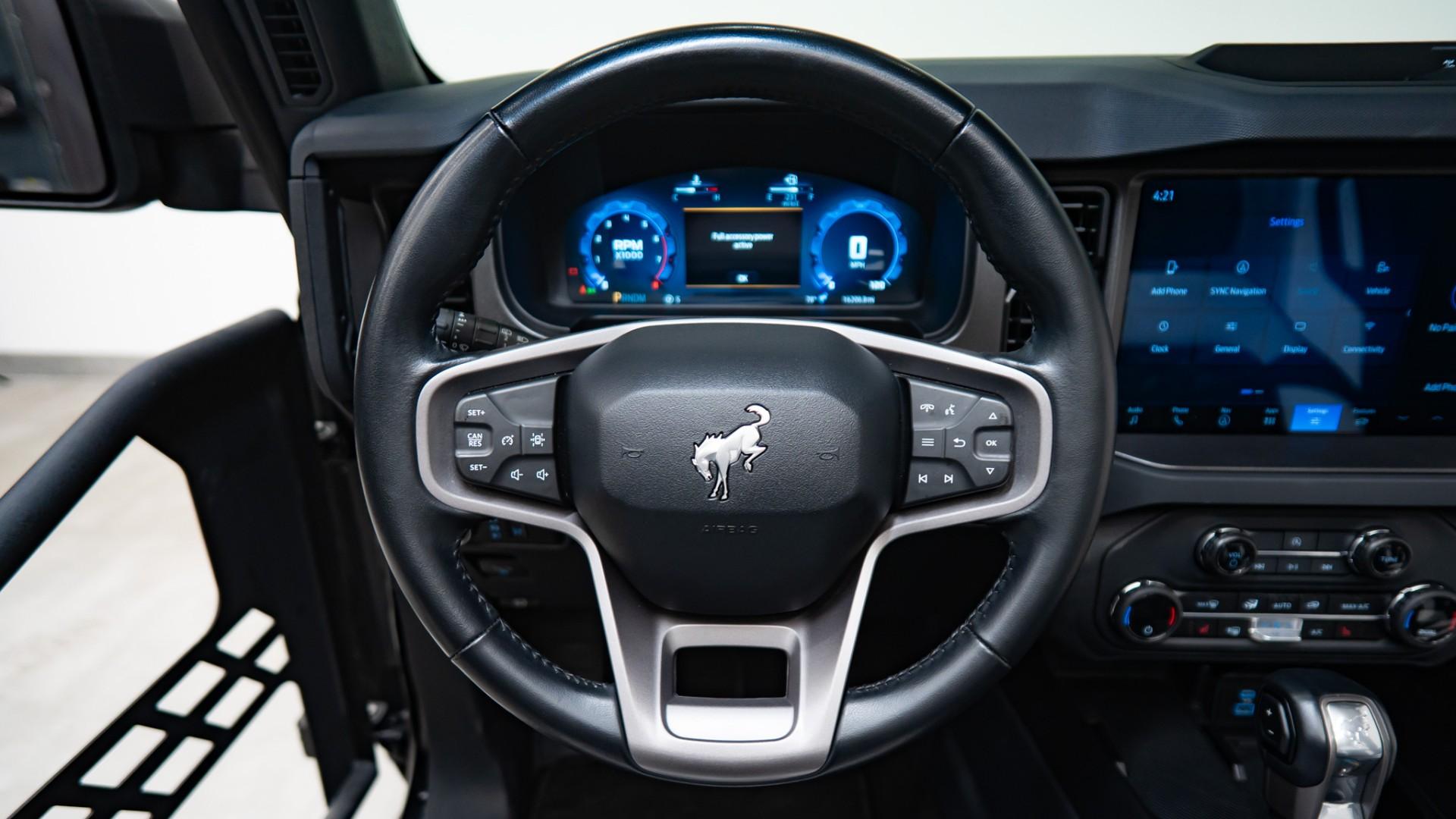 2025 FORD BRONCO in Black, photo 25 of 44