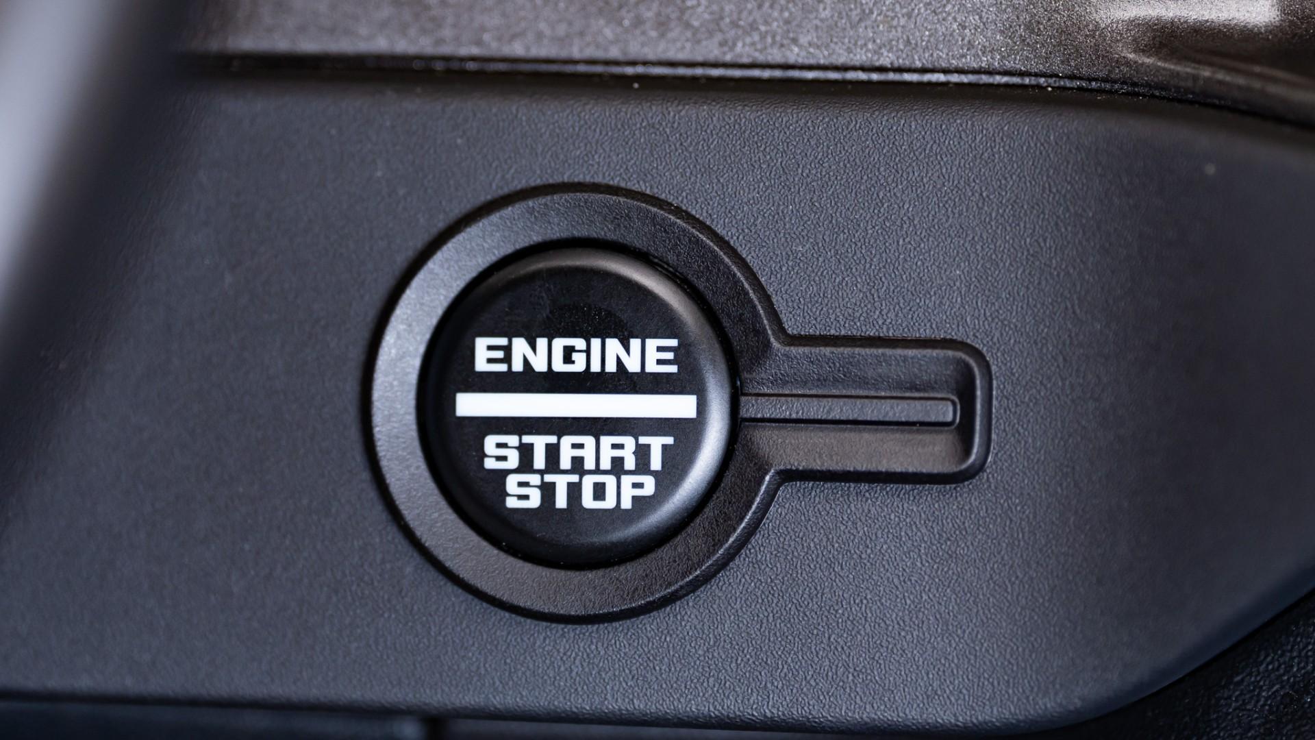 2025 FORD BRONCO in Black, photo 29 of 44