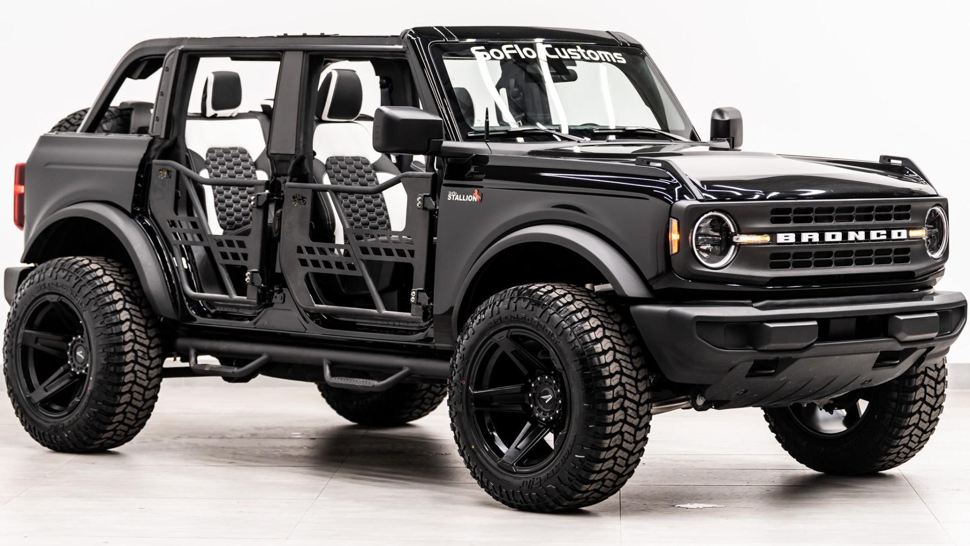 2025 FORD BRONCO in Black, photo 13 of 44