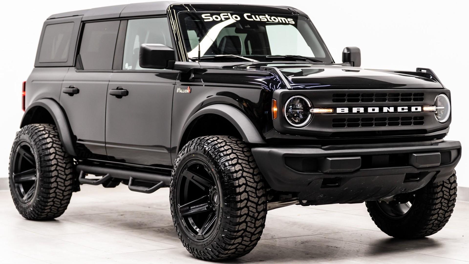 2025 FORD BRONCO in Black, photo 5 of 44