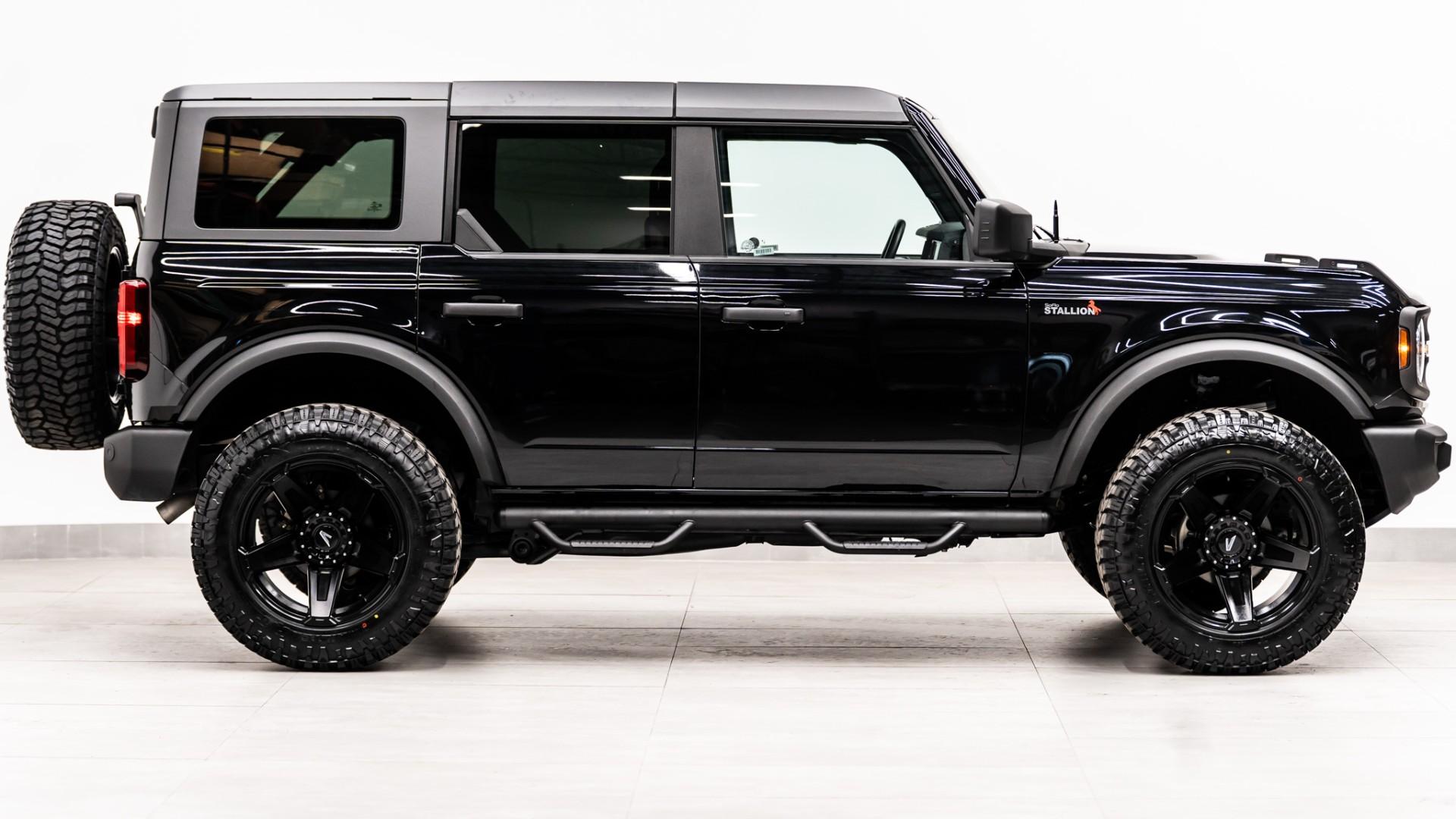 2025 FORD BRONCO in Black, photo 7 of 44