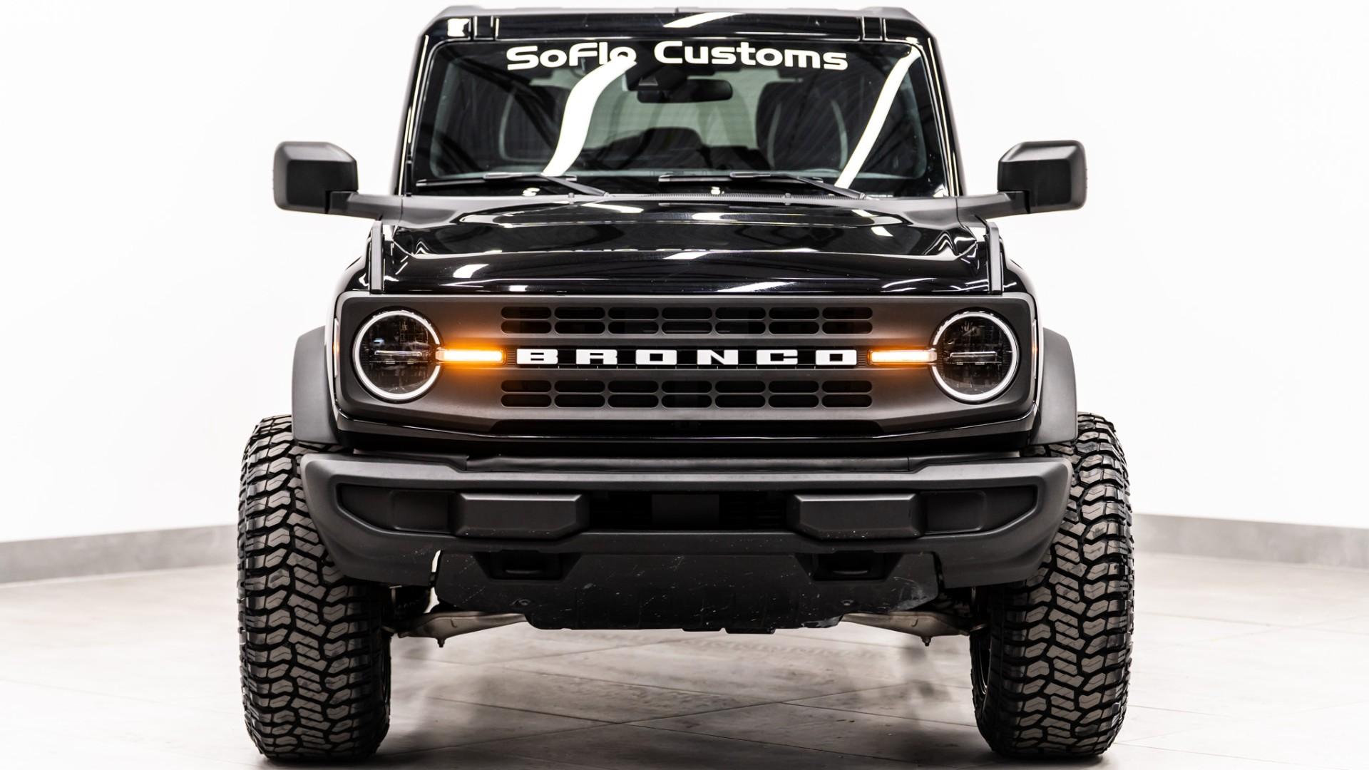 2025 FORD BRONCO in Black, photo 4 of 44
