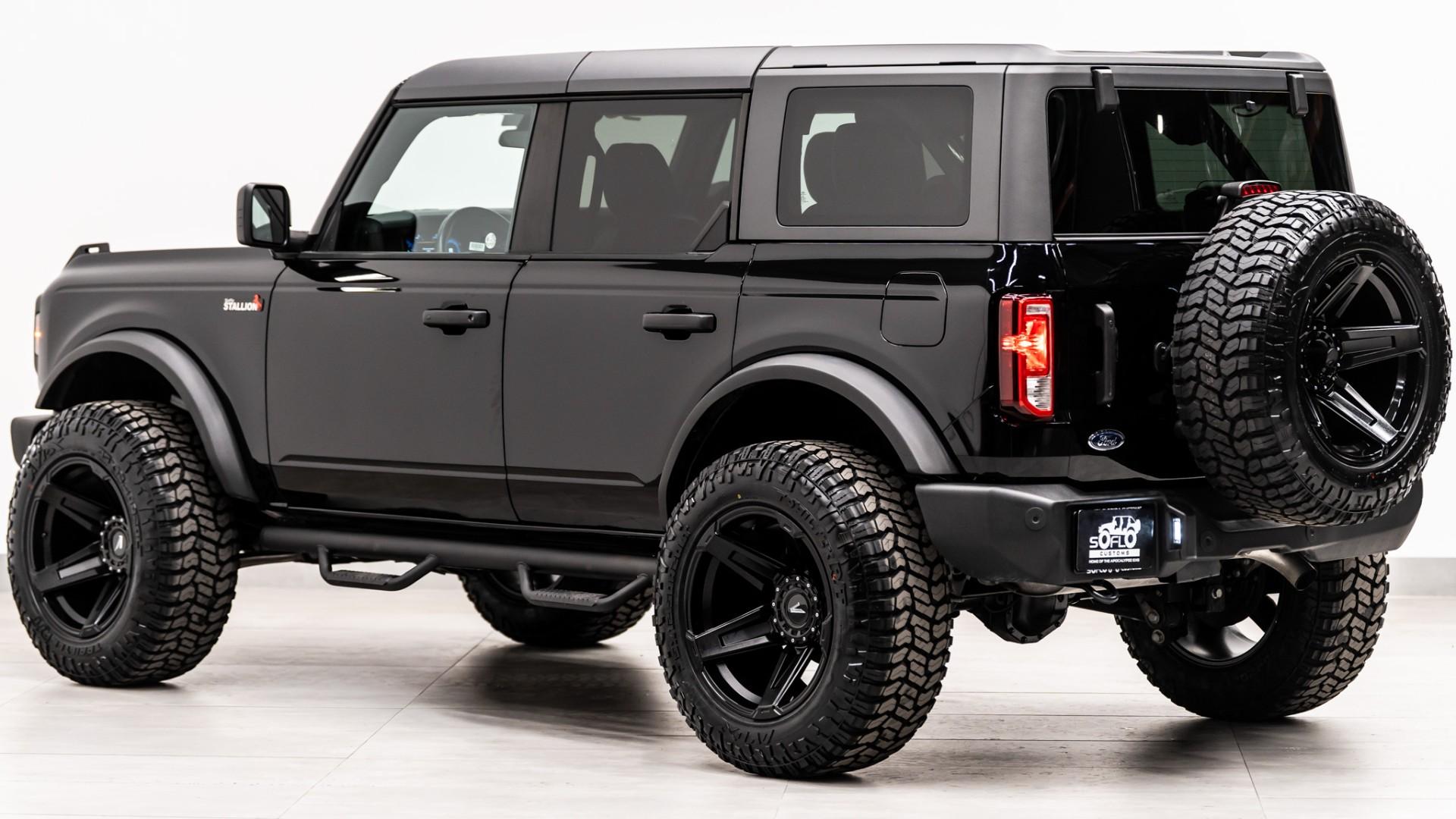 2025 FORD BRONCO in Black, photo 10 of 44