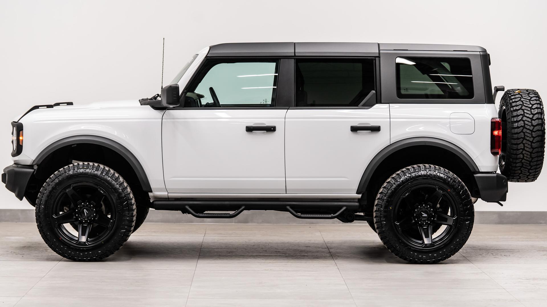 2025 FORD BRONCO in White, photo 14 of 45