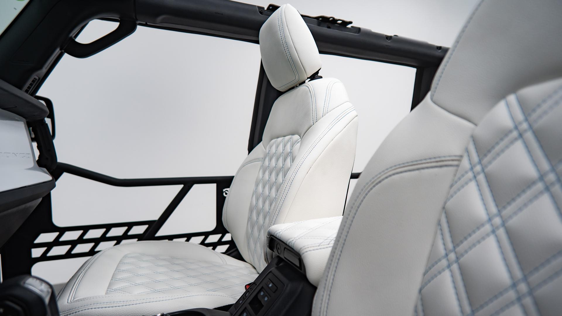 2025 FORD BRONCO in Baby Blue, photo 31 of 48