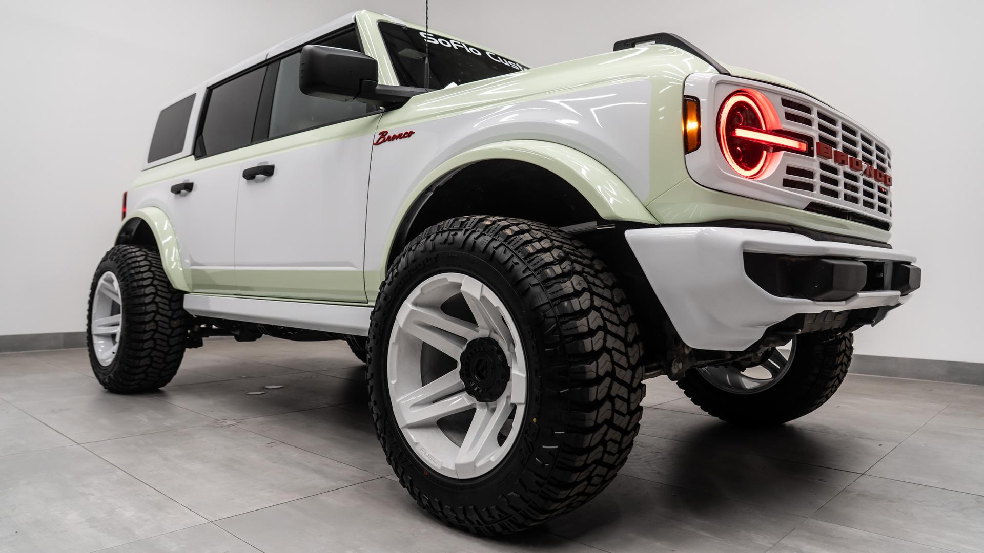 2025 FORD BRONCO in Green, photo 48 of 60