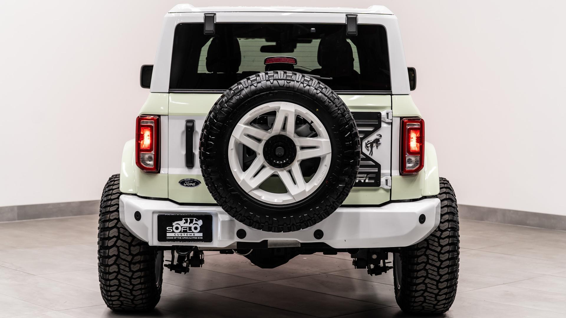 2025 FORD BRONCO in Green, photo 10 of 60