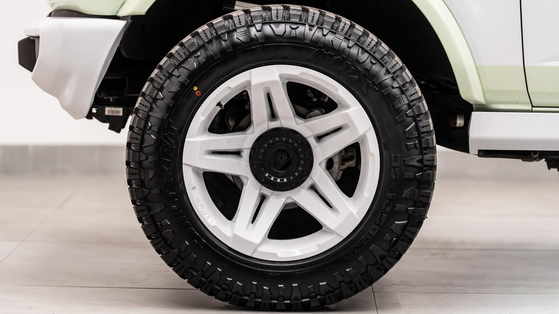 2025 FORD BRONCO in Green, photo 59 of 60