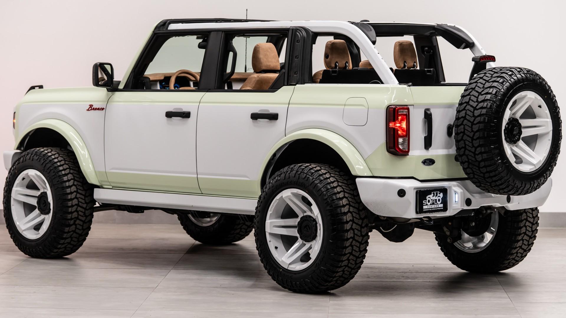 2025 FORD BRONCO in Green, photo 16 of 60