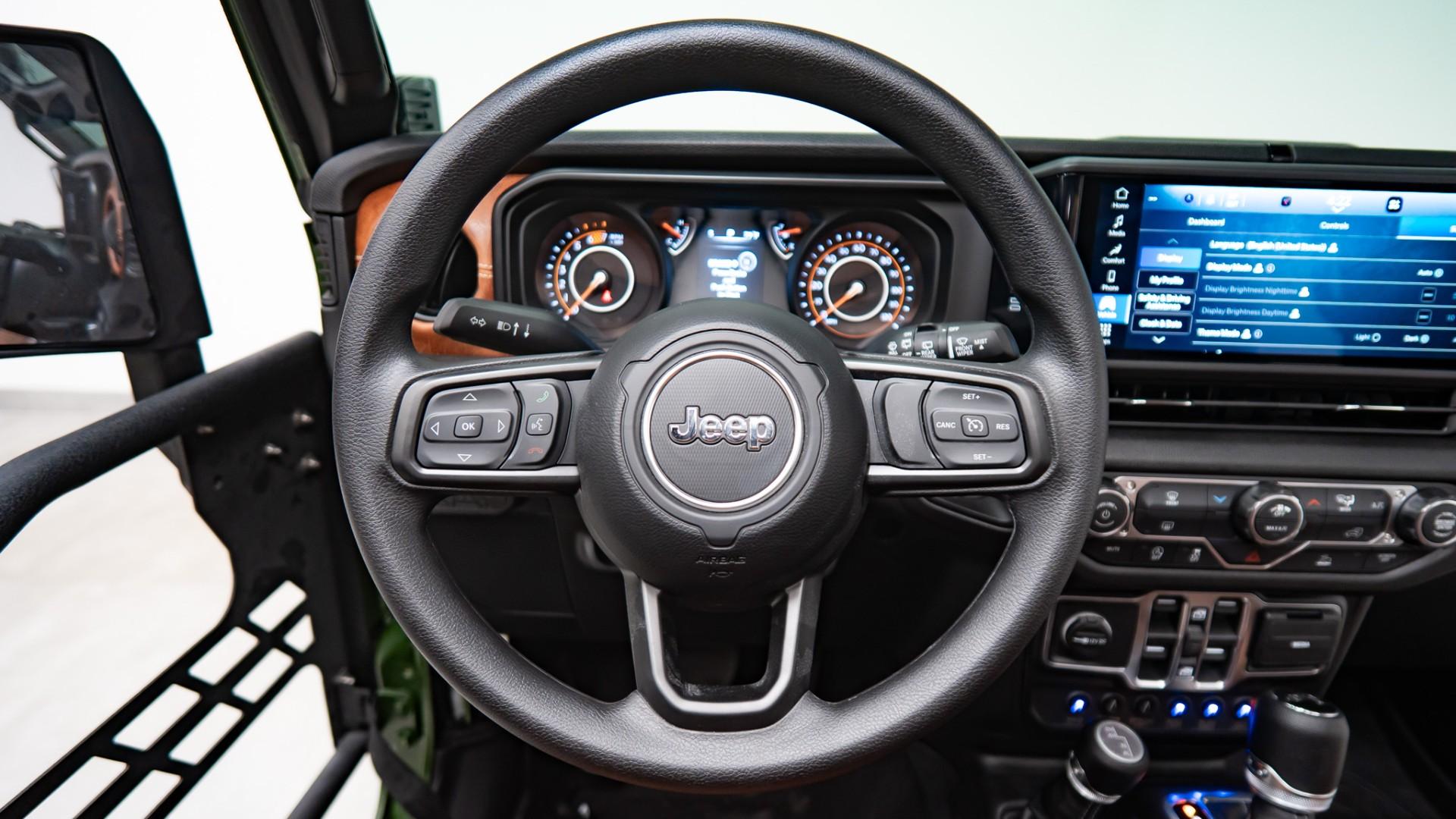 2026 JEEP WRANGLER in Green, photo 23 of 60