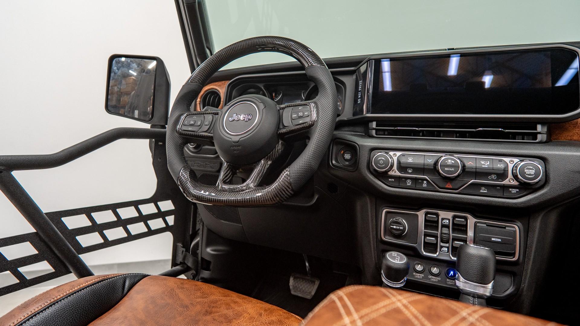 2026 JEEP GLADIATOR 4X4 in Black, photo 26 of 60