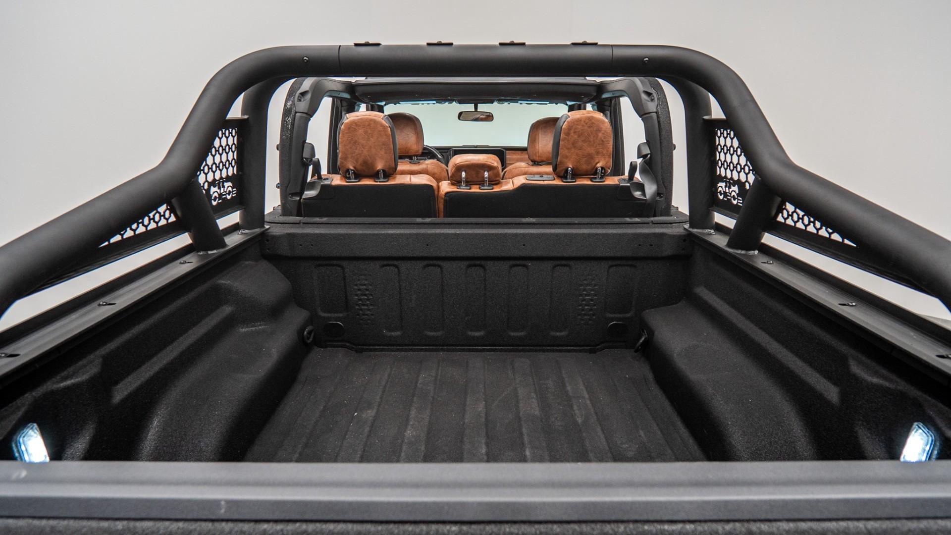 2026 JEEP GLADIATOR 4X4 in Black, photo 29 of 60