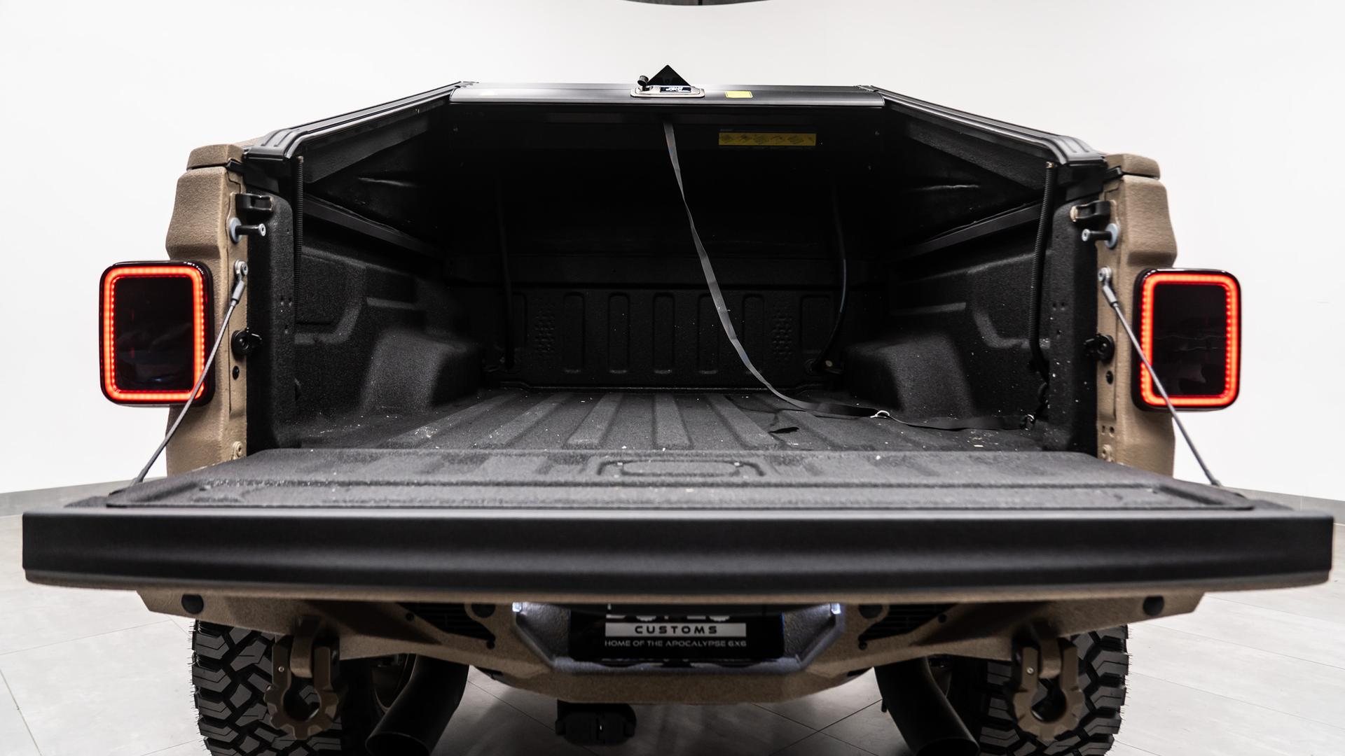 2026 JEEP GLADIATOR in Tan, photo 31 of 56