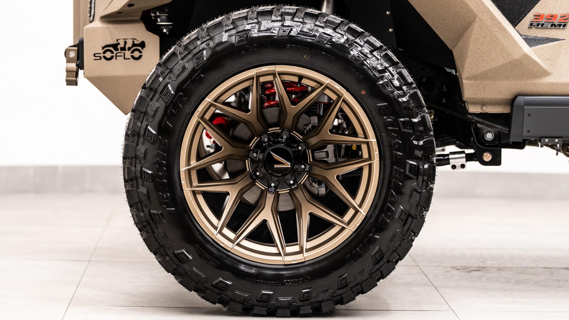 2026 JEEP GLADIATOR in Tan, photo 34 of 56