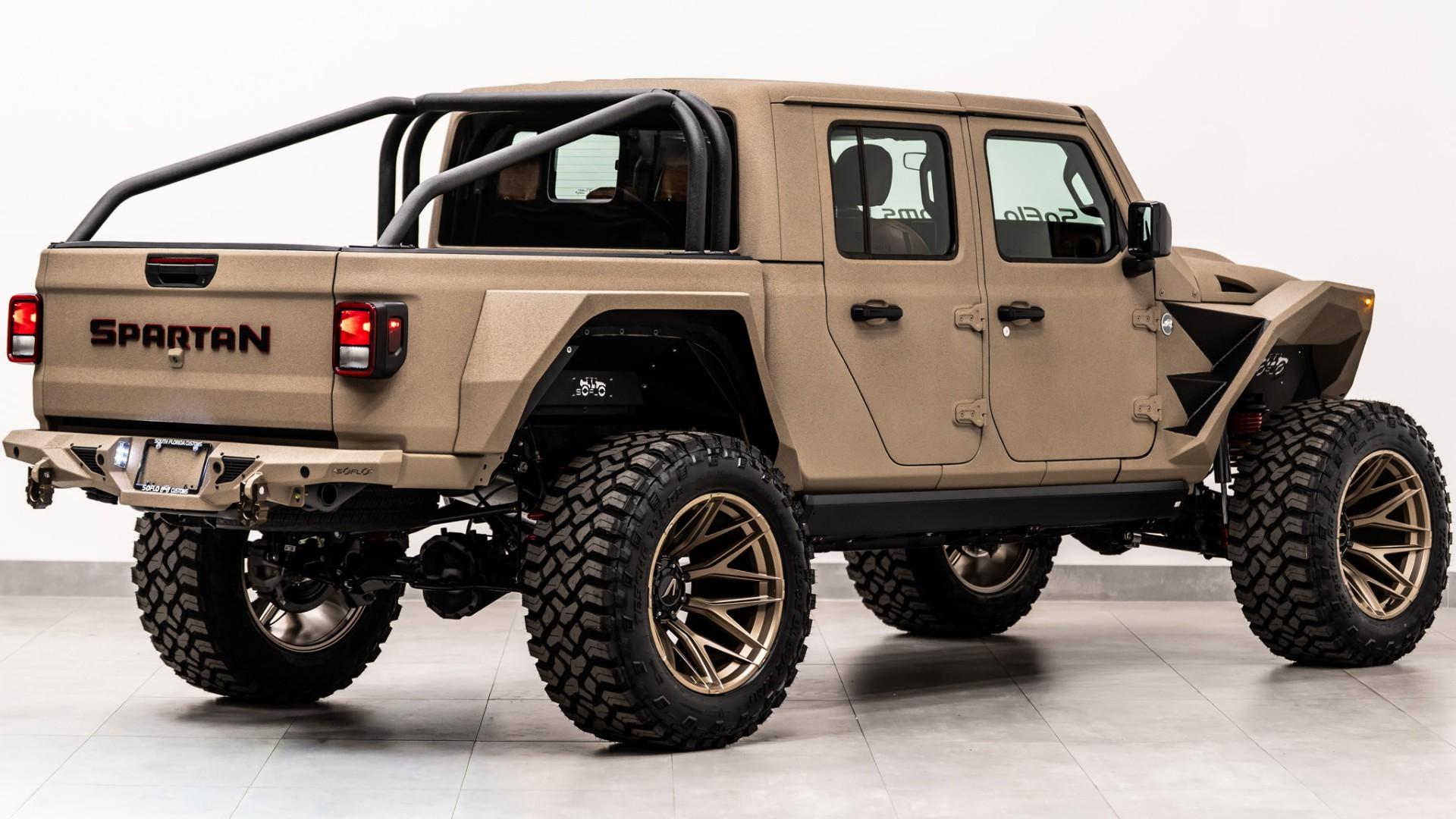 2026 JEEP GLADIATOR in Tan, photo 7 of 60